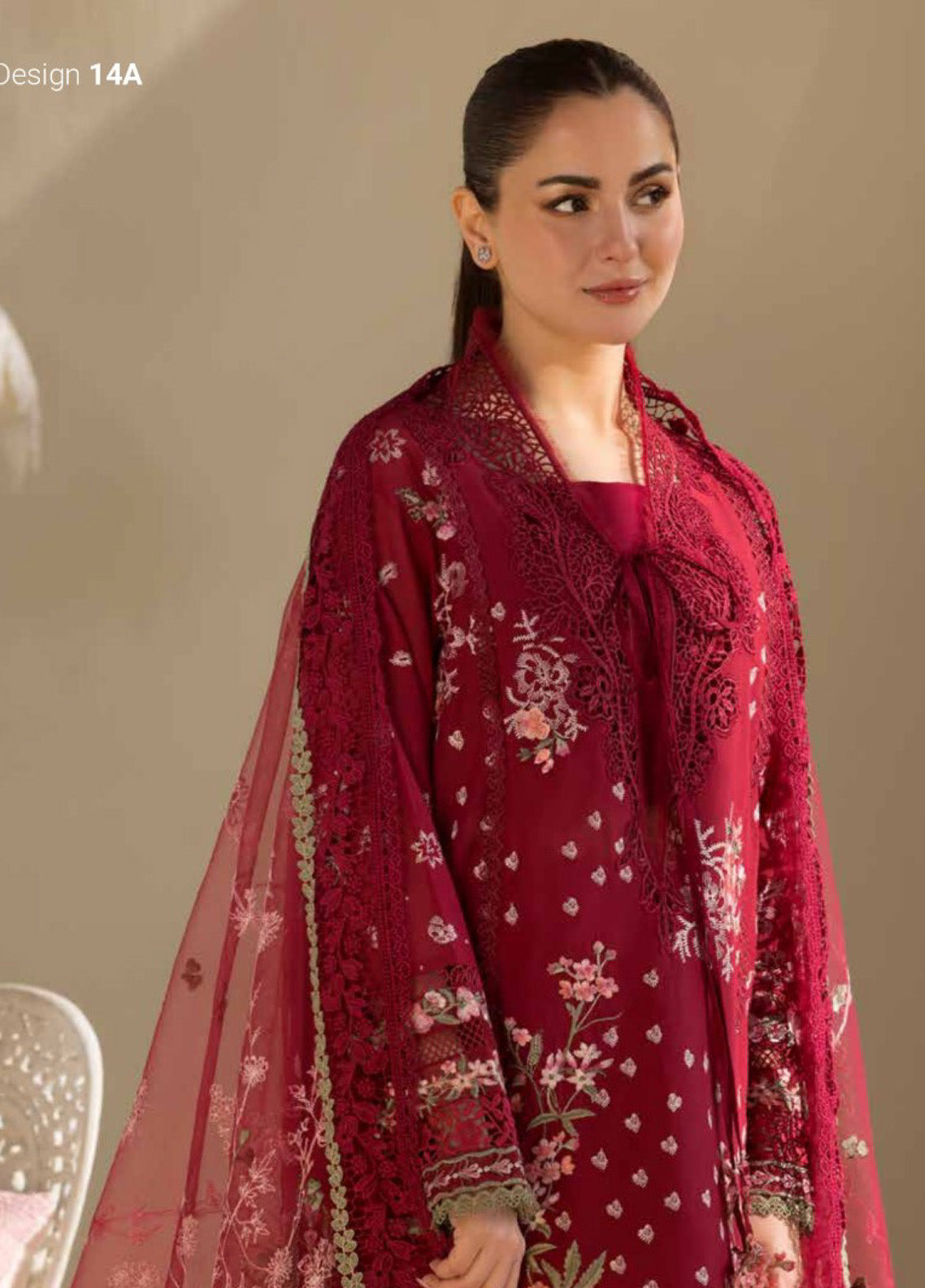 Sobia Nazir Embroidered Lawn Suits Unstitched 3 Piece - SN25LL 14A Sobia Nazir Embroidered Lawn Suits Unstitched 3 Piece - SN25LL 14A