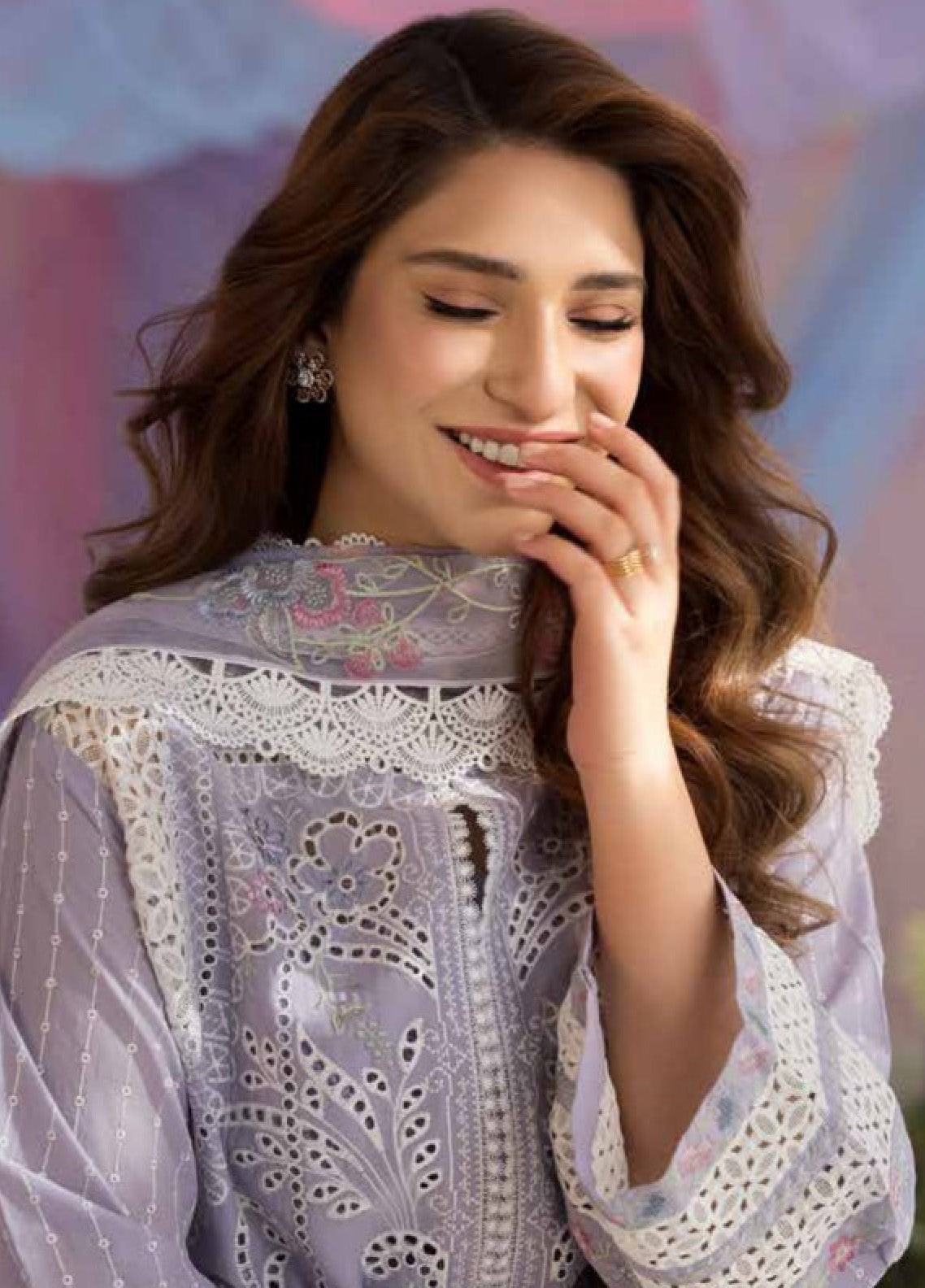 Sobia Nazir Embroidered Lawn Suits Unstitched 3 Piece - SN25LL 5A Sobia Nazir Embroidered Lawn Suits Unstitched 3 Piece - SN25LL 5A