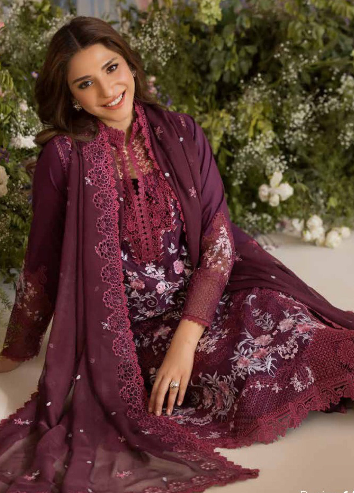 Sobia Nazir Embroidered Lawn Suits Unstitched 3 Piece - SN25LL 6A Sobia Nazir Embroidered Lawn Suits Unstitched 3 Piece - SN25LL 6A