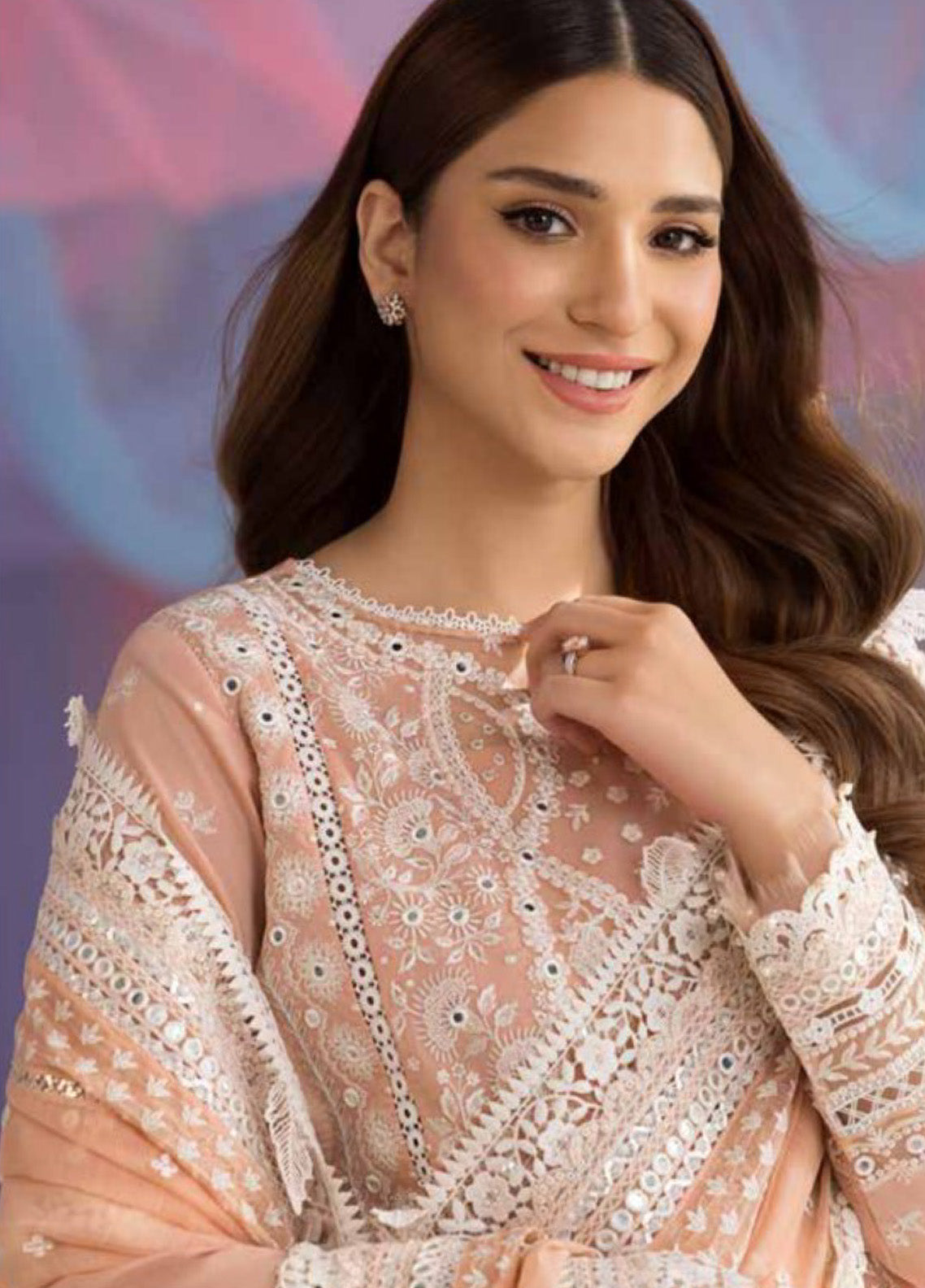 Sobia Nazir Embroidered Lawn Suits Unstitched 3 Piece - SN25LL 9B Sobia Nazir Embroidered Lawn Suits Unstitched 3 Piece - SN25LL 9B