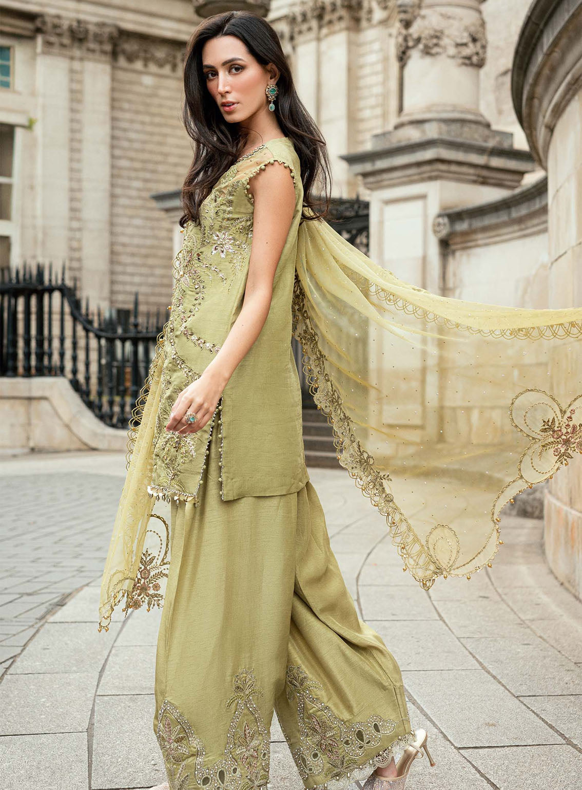 Soiree By Maria B Embroidered Organza Suits Unstitched 3 Piece - MB25SF WF-09-08-Olive Green Soiree By Maria B Embroidered Organza Suits Unstitched 3 Piece - MB25SF WF-09-08-Olive Green