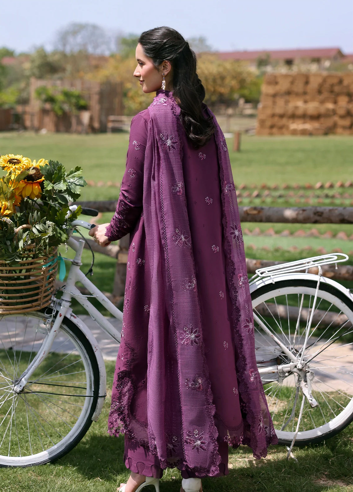 Soiree By Zarposh Luxury Embroidered Lawn 3 Piece Unstitched Suit ZP26SS D-ORIEN Soiree By Zarposh Luxury Embroidered Lawn 3 Piece Unstitched Suit ZP26SS D-ORIEN
