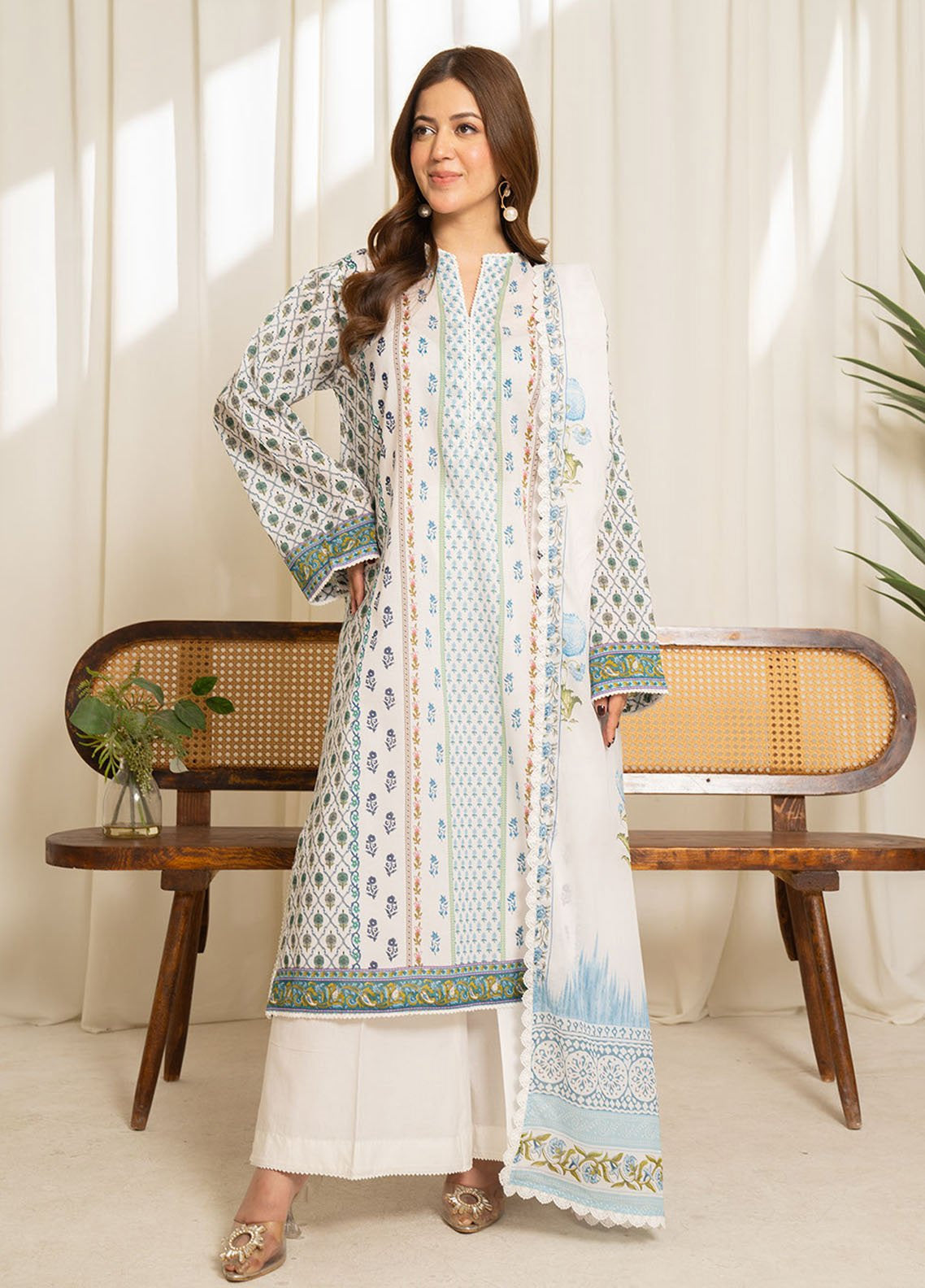 Sule by Coco Zara Shahjahan Printed Lawn Suits Unstitched 3 Piece - CZS25SPL 03 Sule by Coco Zara Shahjahan Printed Lawn Suits Unstitched 3 Piece - CZS25SPL 03