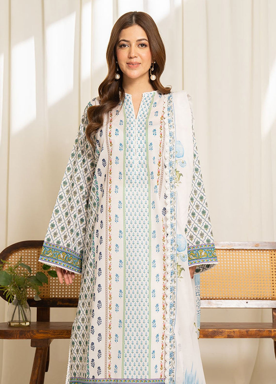 Sule by Coco Zara Shahjahan Printed Lawn Suits Unstitched 3 Piece - CZS25SPL 03 Sule by Coco Zara Shahjahan Printed Lawn Suits Unstitched 3 Piece - CZS25SPL 03