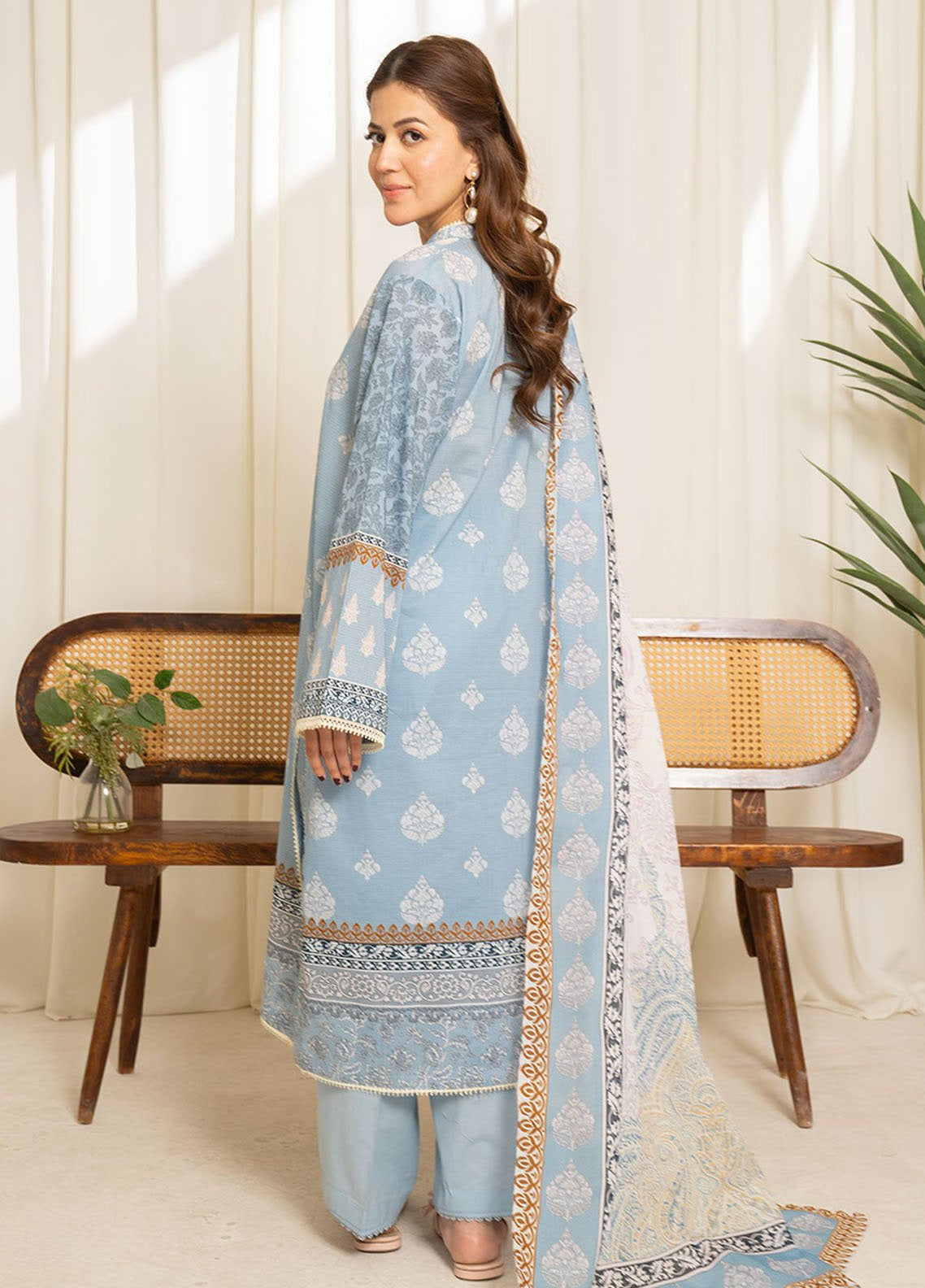 Sule by Coco Zara Shahjahan Printed Lawn Suits Unstitched 3 Piece - CZS25SPL 06 Sule by Coco Zara Shahjahan Printed Lawn Suits Unstitched 3 Piece - CZS25SPL 06