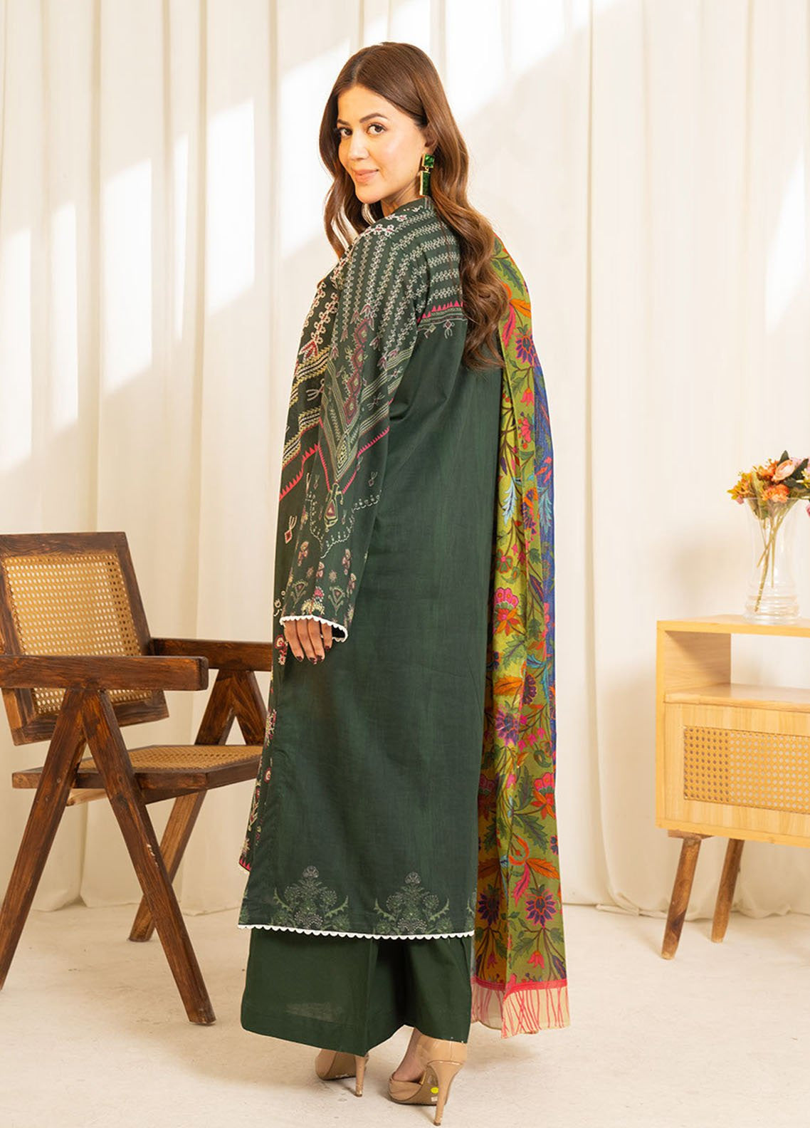 Sule by Coco Zara Shahjahan Printed Lawn Suits Unstitched 3 Piece - CZS25SPL 07 Sule by Coco Zara Shahjahan Printed Lawn Suits Unstitched 3 Piece - CZS25SPL 07