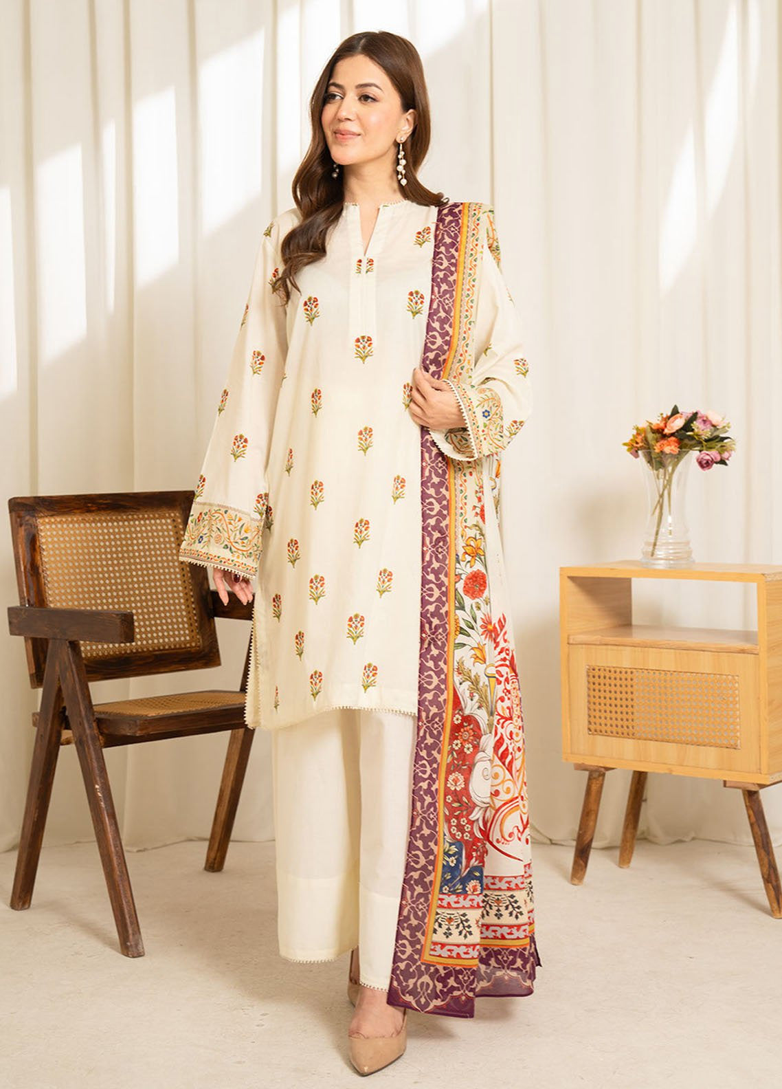 Sule by Coco Zara Shahjahan Printed Lawn Suits Unstitched 3 Piece - CZS25SPL 09 Sule by Coco Zara Shahjahan Printed Lawn Suits Unstitched 3 Piece - CZS25SPL 09