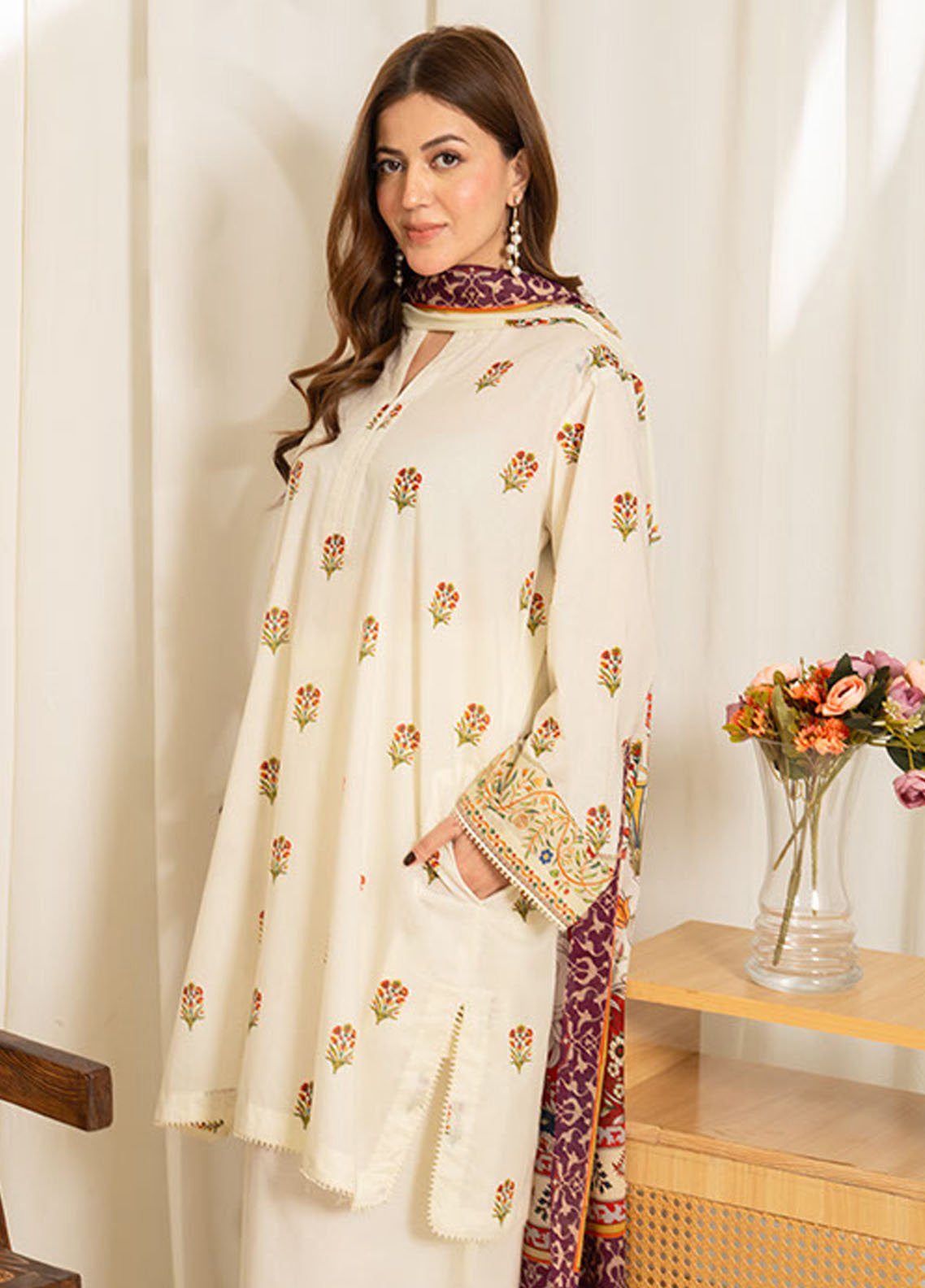 Sule by Coco Zara Shahjahan Printed Lawn Suits Unstitched 3 Piece - CZS25SPL 09 Sule by Coco Zara Shahjahan Printed Lawn Suits Unstitched 3 Piece - CZS25SPL 09