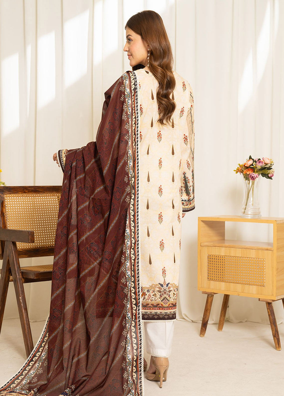 Sule by Coco Zara Shahjahan Printed Lawn Suits Unstitched 3 Piece - CZS25SPL 12 Sule by Coco Zara Shahjahan Printed Lawn Suits Unstitched 3 Piece - CZS25SPL 12