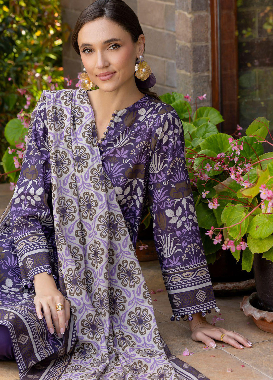Summer Muse By Gul Ahmed Printed Lawn 3 Piece Unstitched Suit GA26SM D-CBN-62007 Summer Muse By Gul Ahmed Printed Lawn 3 Piece Unstitched Suit GA26SM D-CBN-62007