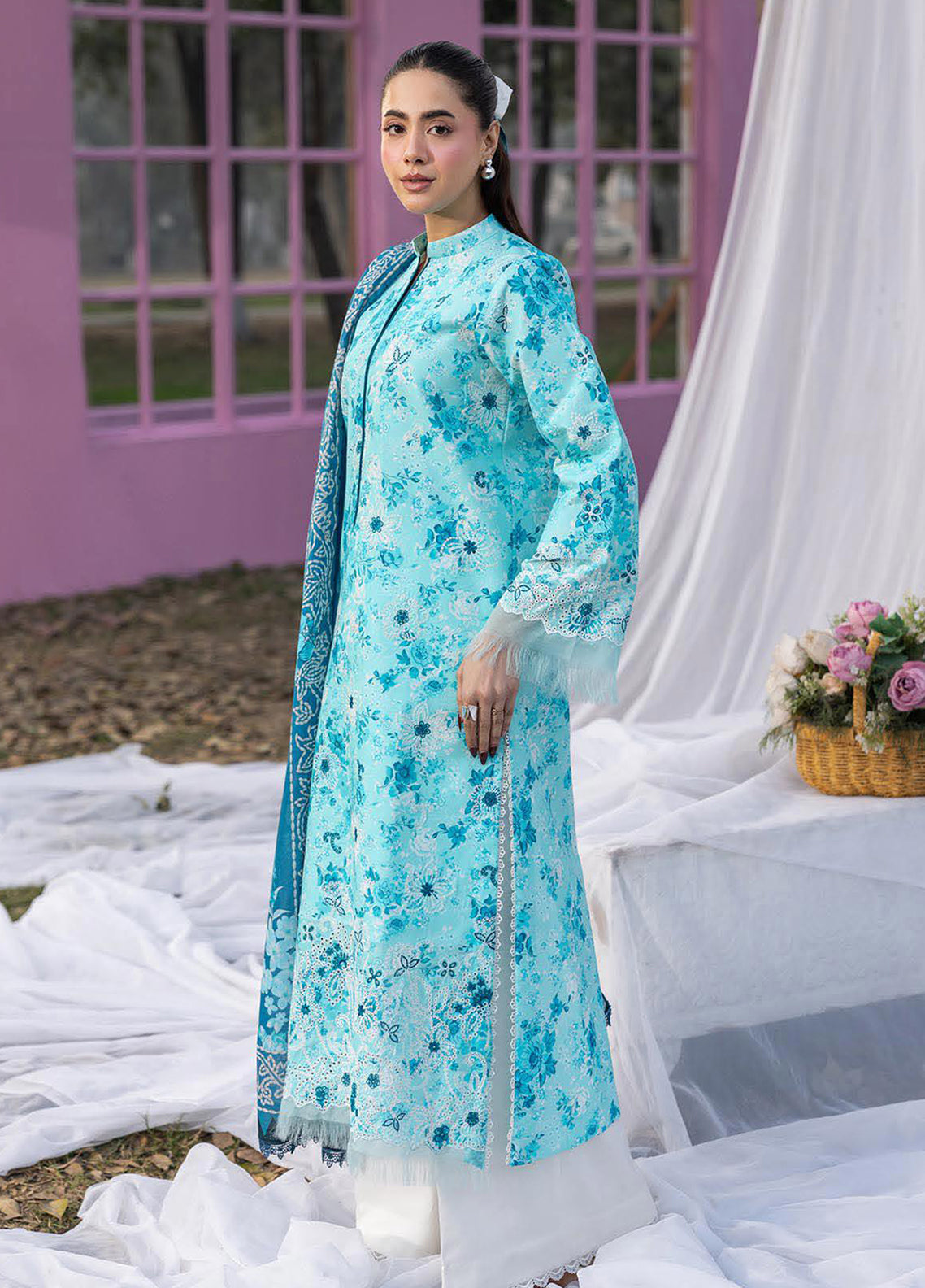 Summer Printkari Exclusive By Rajbari Embroidered Lawn 3 Piece Unstitched Suit RB26SPE D-02 Summer Printkari Exclusive By Rajbari Embroidered Lawn 3 Piece Unstitched Suit RB26SPE D-02