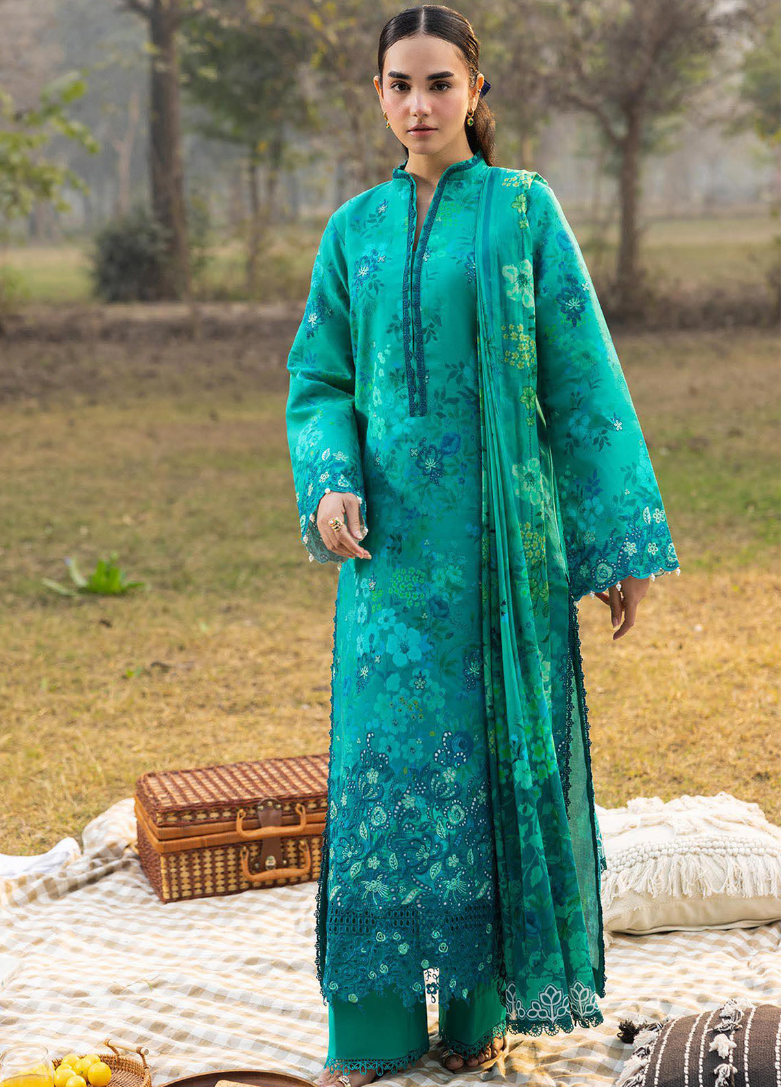 Summer Printkari Exclusive By Rajbari Embroidered Lawn 3 Piece Unstitched Suit RB26SPE D-04 Summer Printkari Exclusive By Rajbari Embroidered Lawn 3 Piece Unstitched Suit RB26SPE D-04