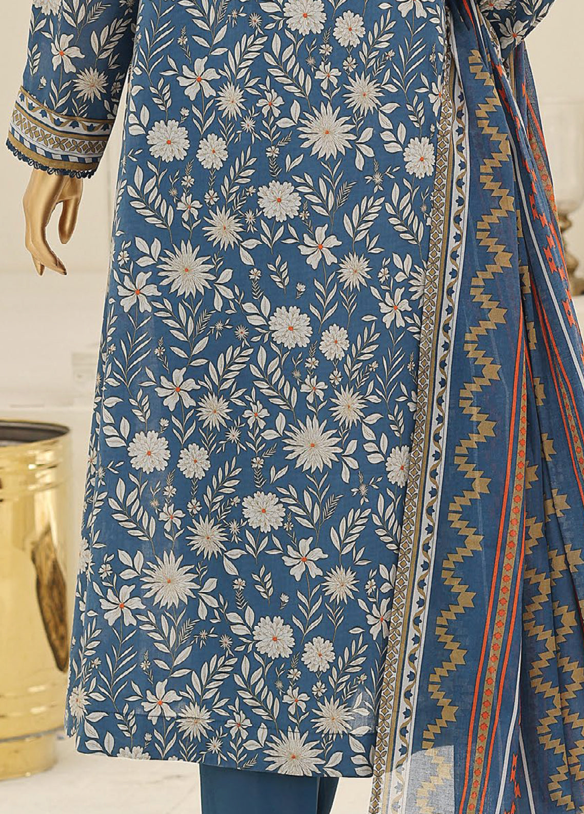 Summer Shades By HZ Textile Printed Lawn 3 Piece Unstitched Suit HZ26SSV2 D-SPC-1320 Summer Shades By HZ Textile Printed Lawn 3 Piece Unstitched Suit HZ26SSV2 D-SPC-1320