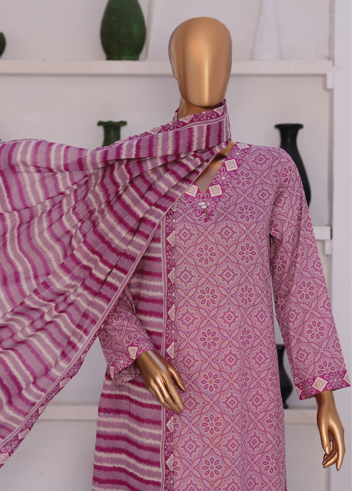 Summer Shades By HZ Textile Printed Lawn 3 Piece Unstitched Suit HZ26SS SPC-1305 Summer Shades By HZ Textile Printed Lawn 3 Piece Unstitched Suit HZ26SS SPC-1305