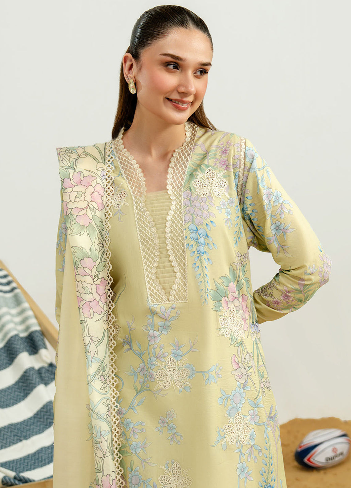 Sundaze By Zarposh Embroidered Lawn 3 Piece Unstitched Suit ZP26SD D-MISTRAL Sundaze By Zarposh Embroidered Lawn 3 Piece Unstitched Suit ZP26SD D-MISTRAL