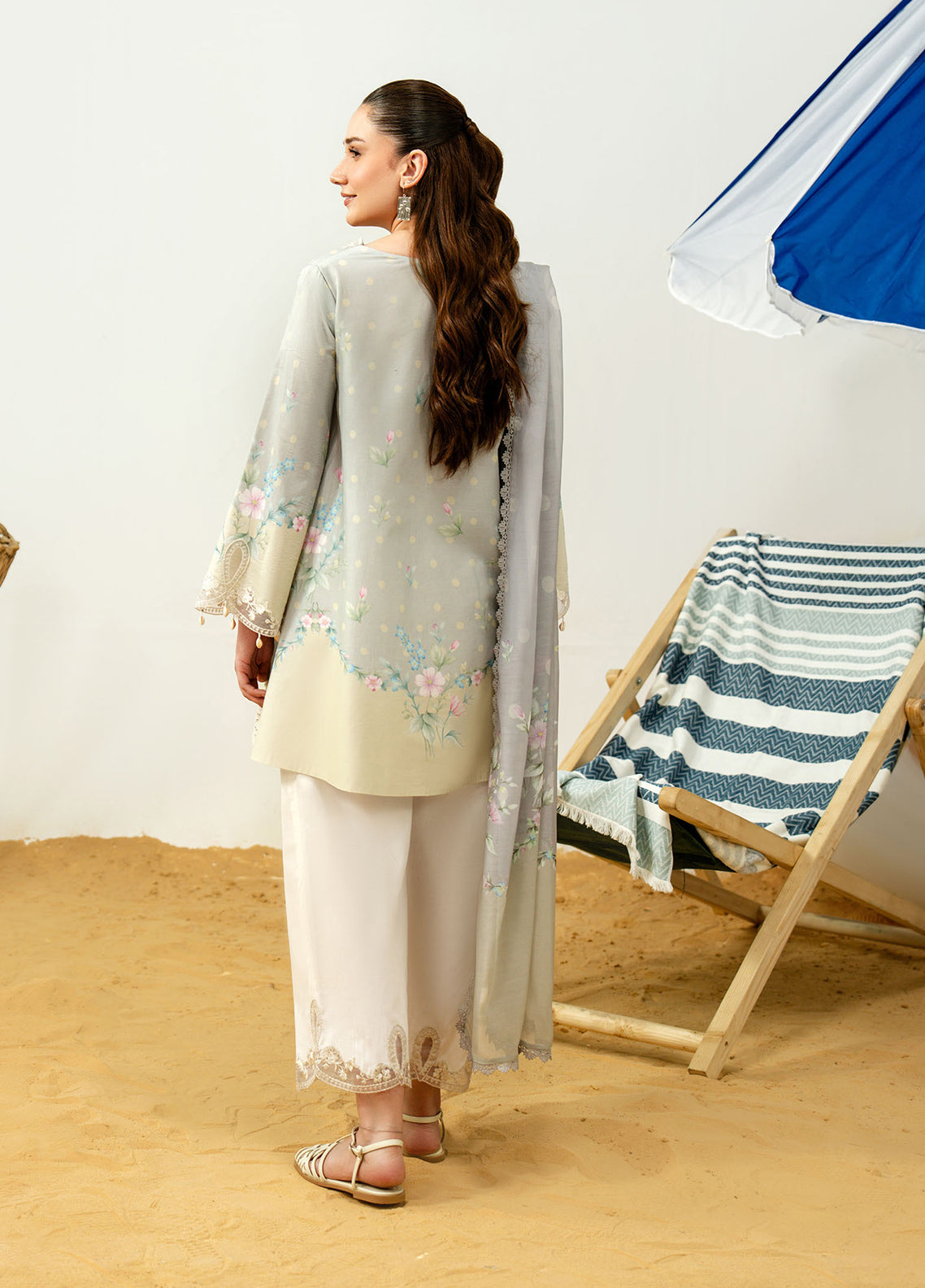 Sundaze By Zarposh Embroidered Lawn 3 Piece Unstitched Suit ZP26SD D-NIVARA Sundaze By Zarposh Embroidered Lawn 3 Piece Unstitched Suit ZP26SD D-NIVARA