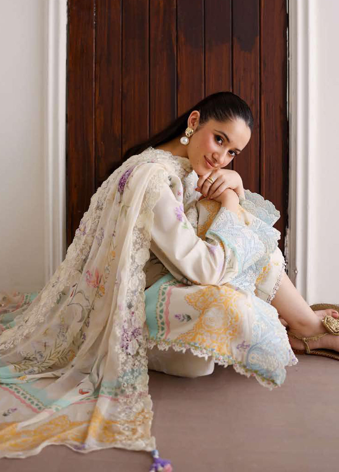 Sunlit Tales By Roheenaz Embroidered Lawn 3 Piece Unstitched Suit RNZ26STPE D-07 GLOWLEAF Sunlit Tales By Roheenaz Embroidered Lawn 3 Piece Unstitched Suit RNZ26STPE D-07 GLOWLEAF