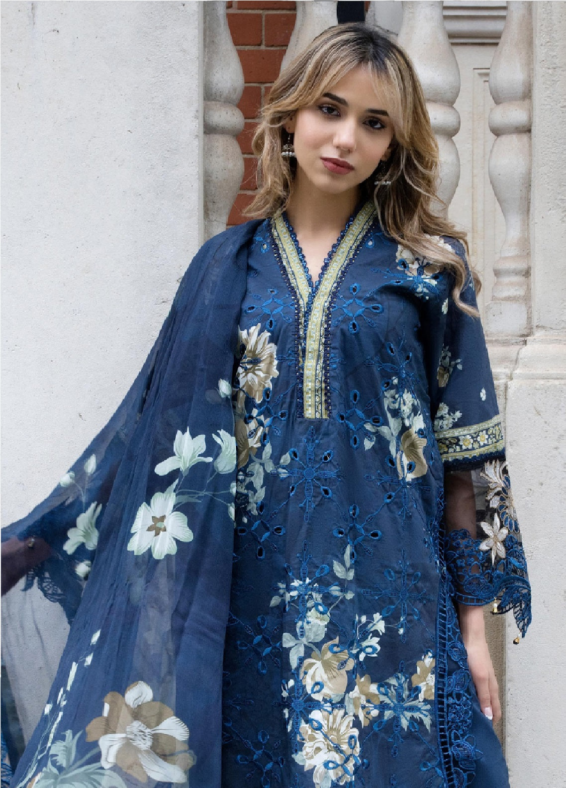 Sunshine Bloom By Alzohaib Premium Embroidered Lawn 3 Piece Unstitched Suit AZ26SSBEV2 D-01 Sunshine Bloom By Alzohaib Premium Embroidered Lawn 3 Piece Unstitched Suit AZ26SSBEV2 D-01