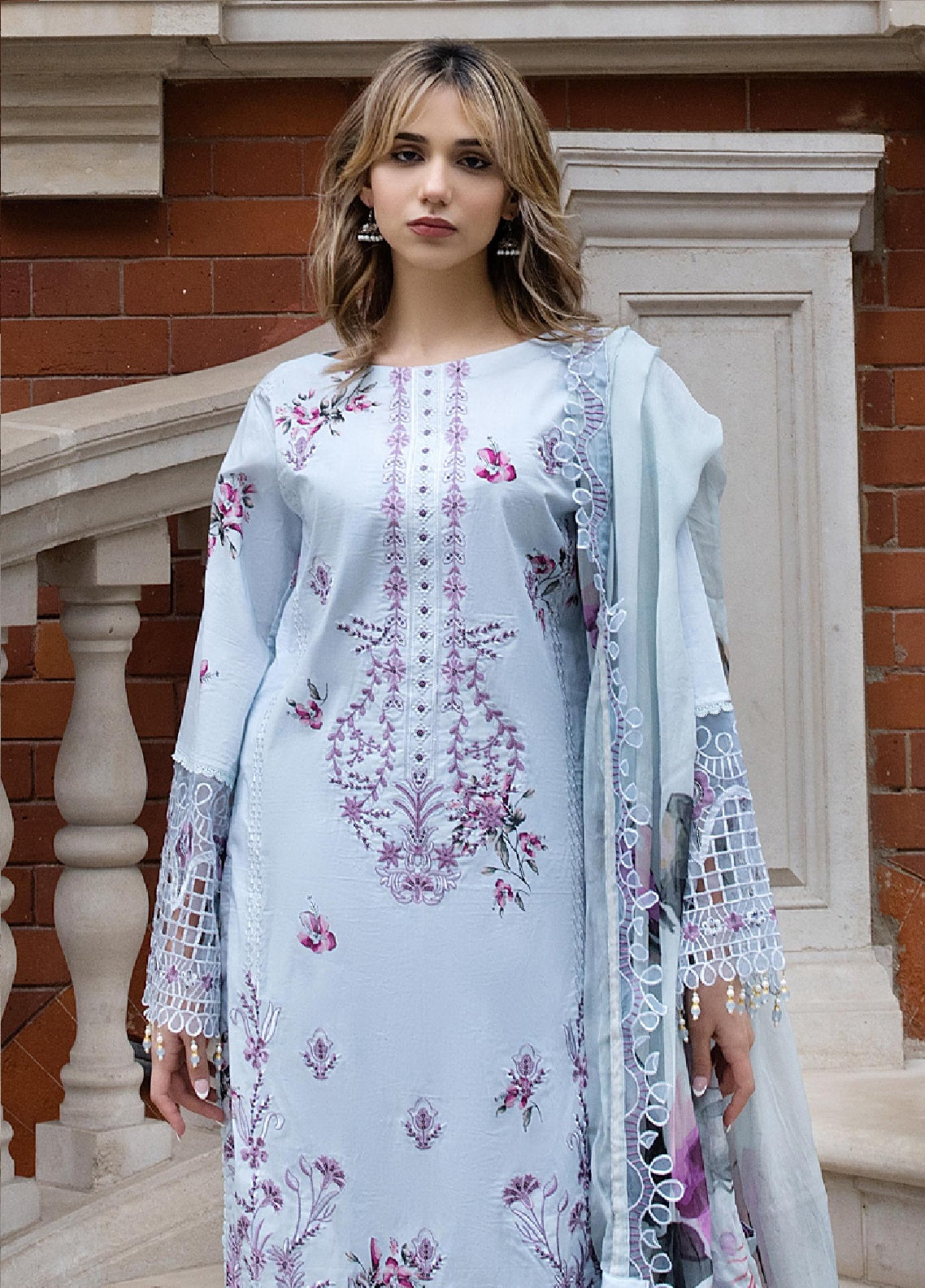 Sunshine Bloom By Alzohaib Premium Embroidered Lawn 3 Piece Unstitched Suit AZ26SSBEV2 D-04 Sunshine Bloom By Alzohaib Premium Embroidered Lawn 3 Piece Unstitched Suit AZ26SSBEV2 D-04