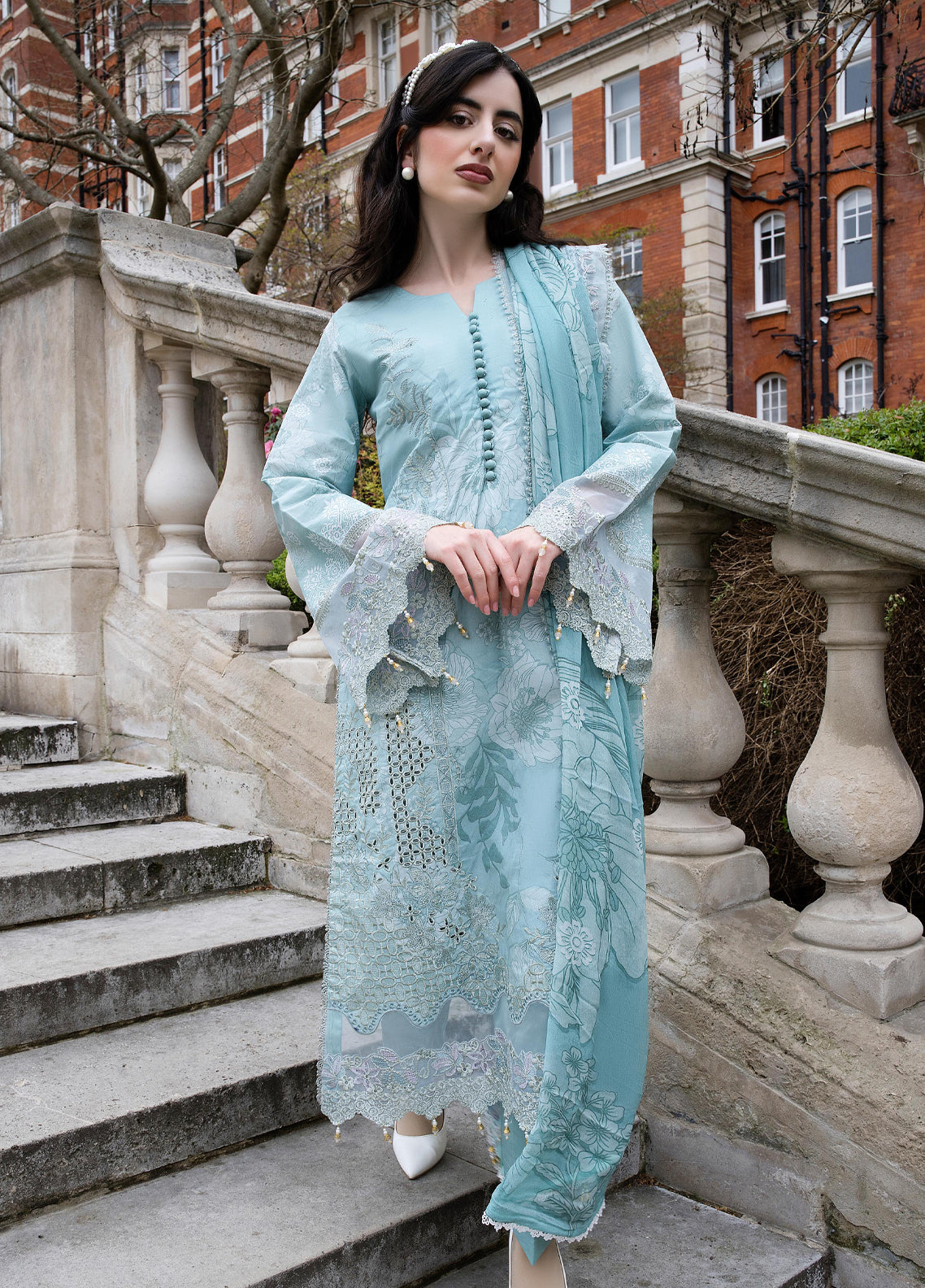Sunshine Bloom By Alzohaib Premium Embroidered Lawn 3 Piece Unstitched Suit AZ26SSBEV2 D-07 Sunshine Bloom By Alzohaib Premium Embroidered Lawn 3 Piece Unstitched Suit AZ26SSBEV2 D-07