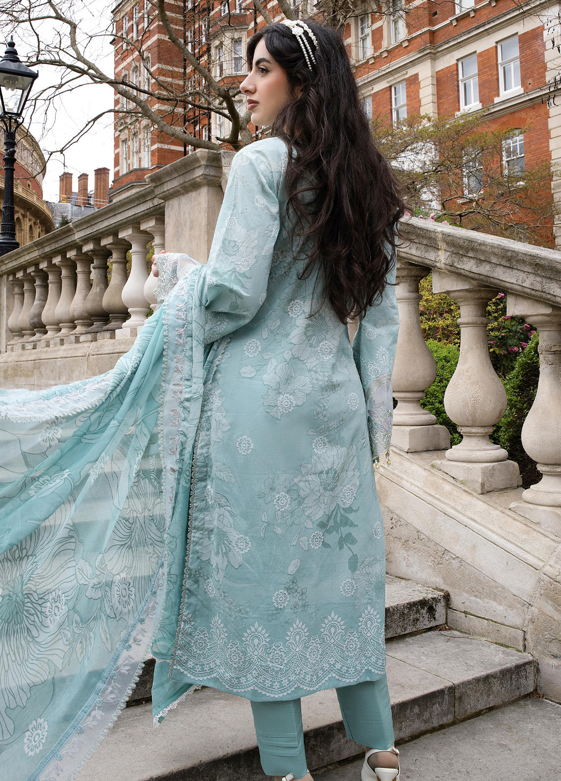 Sunshine Bloom By Alzohaib Premium Embroidered Lawn 3 Piece Unstitched Suit AZ26SSBEV2 D-07 Sunshine Bloom By Alzohaib Premium Embroidered Lawn 3 Piece Unstitched Suit AZ26SSBEV2 D-07