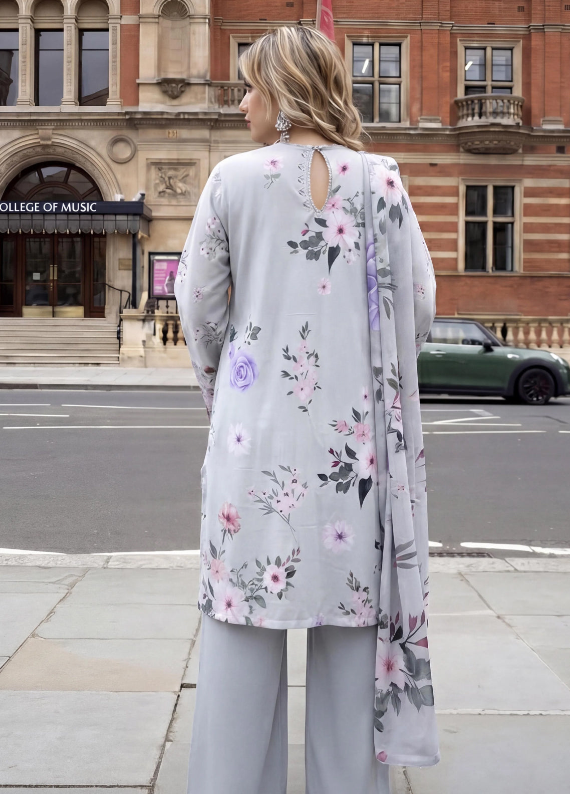 Sunshine Bloom By Alzohaib Premium Embroidered Lawn 3 Piece Unstitched Suit AZ26SSBEV2 D-09 Sunshine Bloom By Alzohaib Premium Embroidered Lawn 3 Piece Unstitched Suit AZ26SSBEV2 D-09