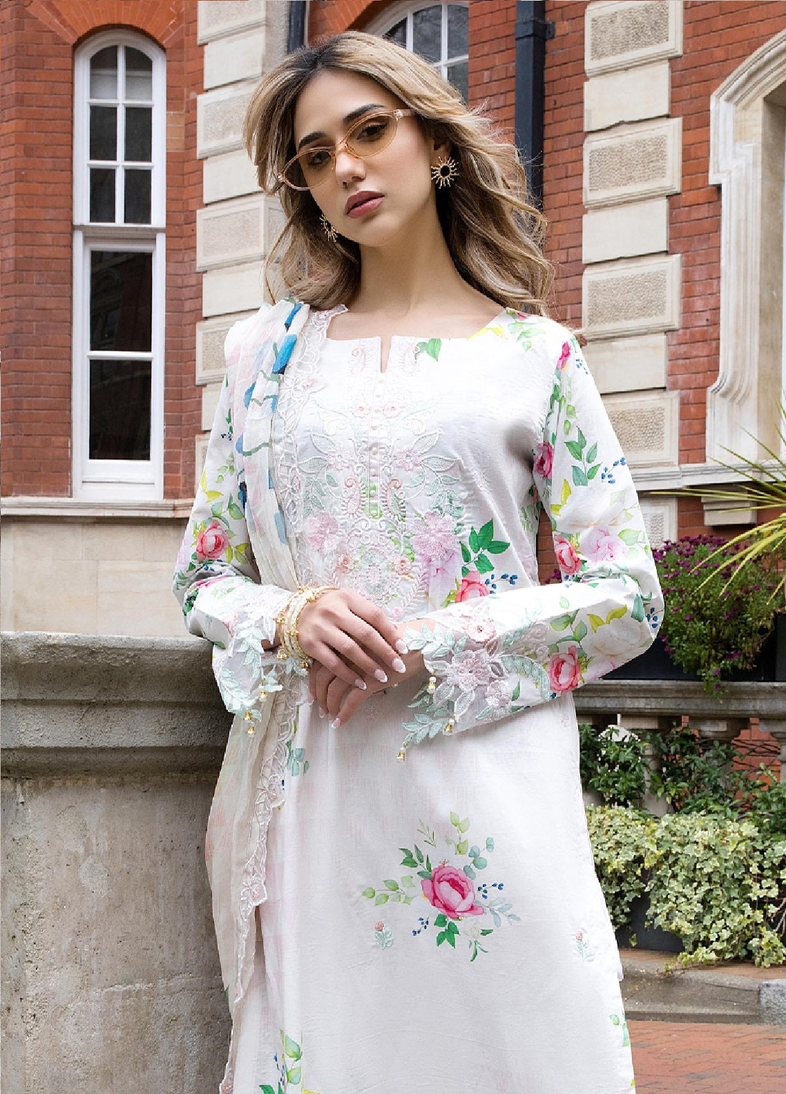 Sunshine Bloom By Alzohaib Premium Embroidered Lawn 3 Piece Unstitched Suit AZ26SSBEV2 D-11 Sunshine Bloom By Alzohaib Premium Embroidered Lawn 3 Piece Unstitched Suit AZ26SSBEV2 D-11