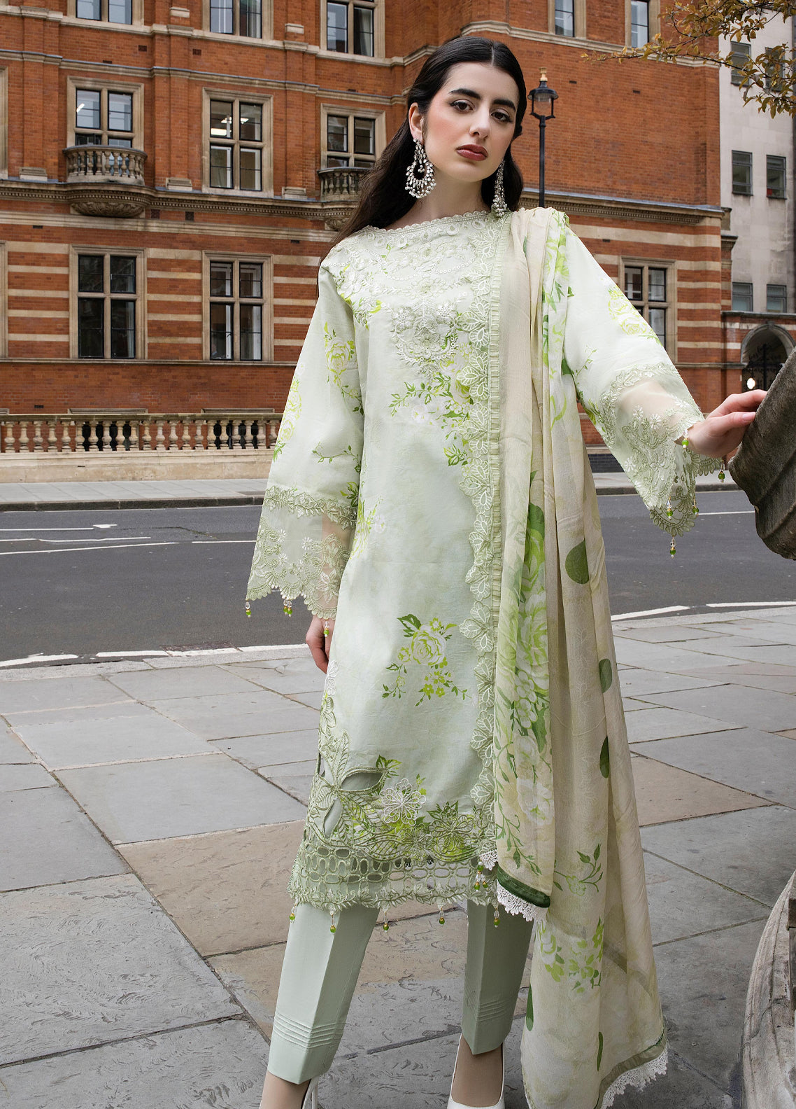 Sunshine Bloom By Alzohaib Premium Embroidered Lawn 3 Piece Unstitched Suit AZ26SSBEV2 D-12 Sunshine Bloom By Alzohaib Premium Embroidered Lawn 3 Piece Unstitched Suit AZ26SSBEV2 D-12