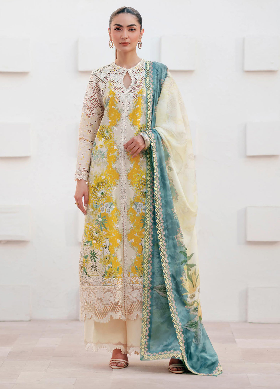 Sunspell By Afrozeh Embroidered Lawn 3 Piece Unstitched Suit AF26SEL D-LIORAE Sunspell By Afrozeh Embroidered Lawn 3 Piece Unstitched Suit AF26SEL D-LIORAE