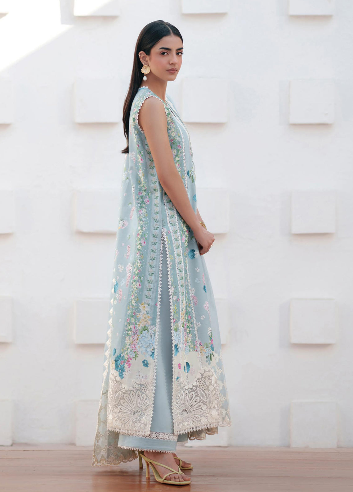Sunspell By Afrozeh Embroidered Lawn 3 Piece Unstitched Suit AF26SEL D-ROSYRA Sunspell By Afrozeh Embroidered Lawn 3 Piece Unstitched Suit AF26SEL D-ROSYRA