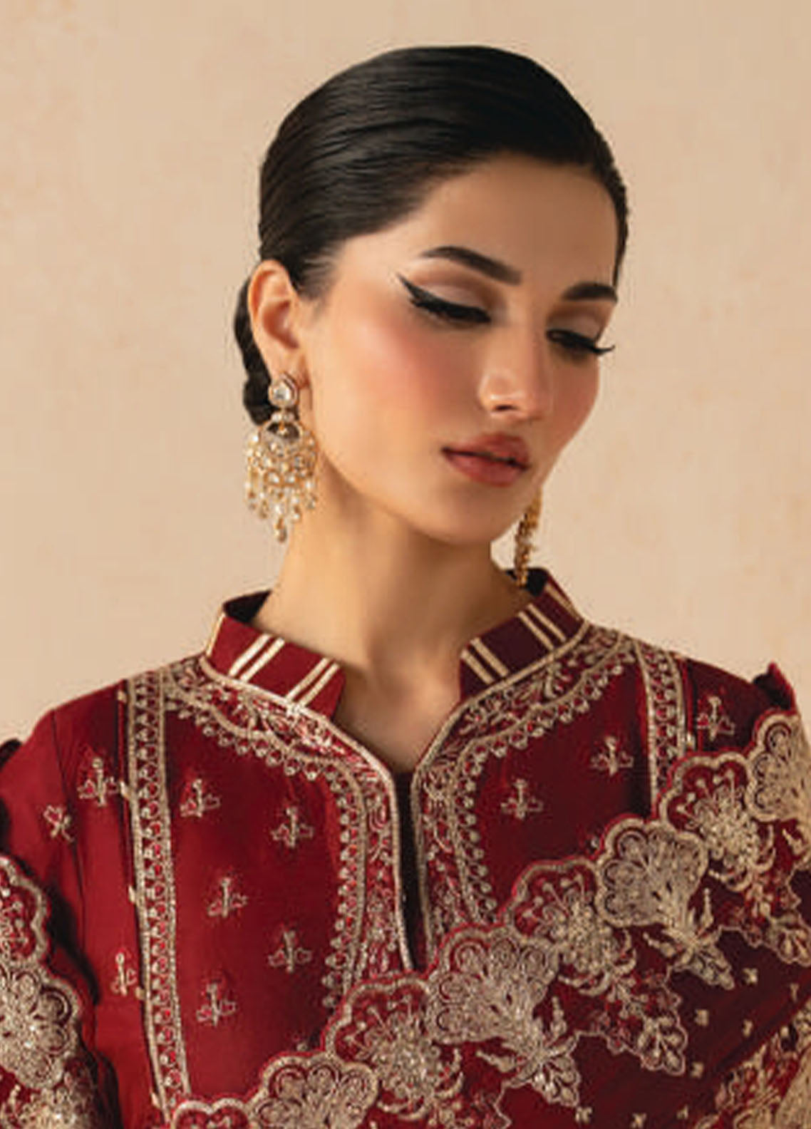 Syleena By Gulaal Embroidered Raw Silk 3 Piece Unstitched Suit GL26SRS D-SD-23 Rossella Maroon - Detail Syleena By Gulaal Embroidered Raw Silk 3 Piece Unstitched Suit GL26SRS D-SD-23 Rossella Maroon - Detail
