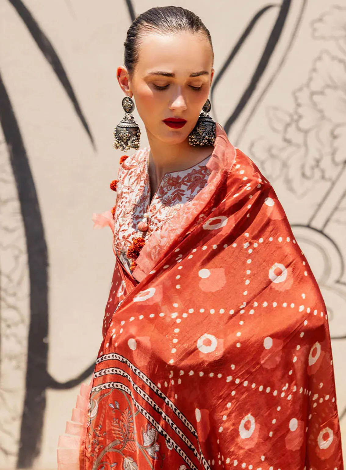Taneez By Roheenaz Embroidered Lawn Suits Unstitched 3 Piece - RNZ24T RNB-03B YEKTA Taneez By Roheenaz Embroidered Lawn Suits Unstitched 3 Piece - RNZ24T RNB-03B YEKTA