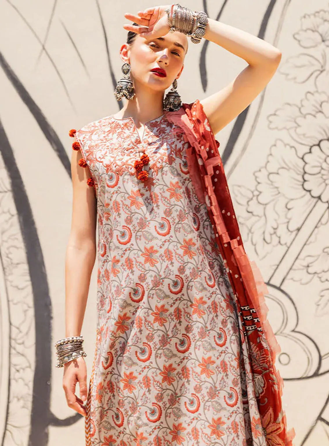 Taneez By Roheenaz Embroidered Lawn Suits Unstitched 3 Piece - RNZ24T RNB-03B YEKTA Taneez By Roheenaz Embroidered Lawn Suits Unstitched 3 Piece - RNZ24T RNB-03B YEKTA