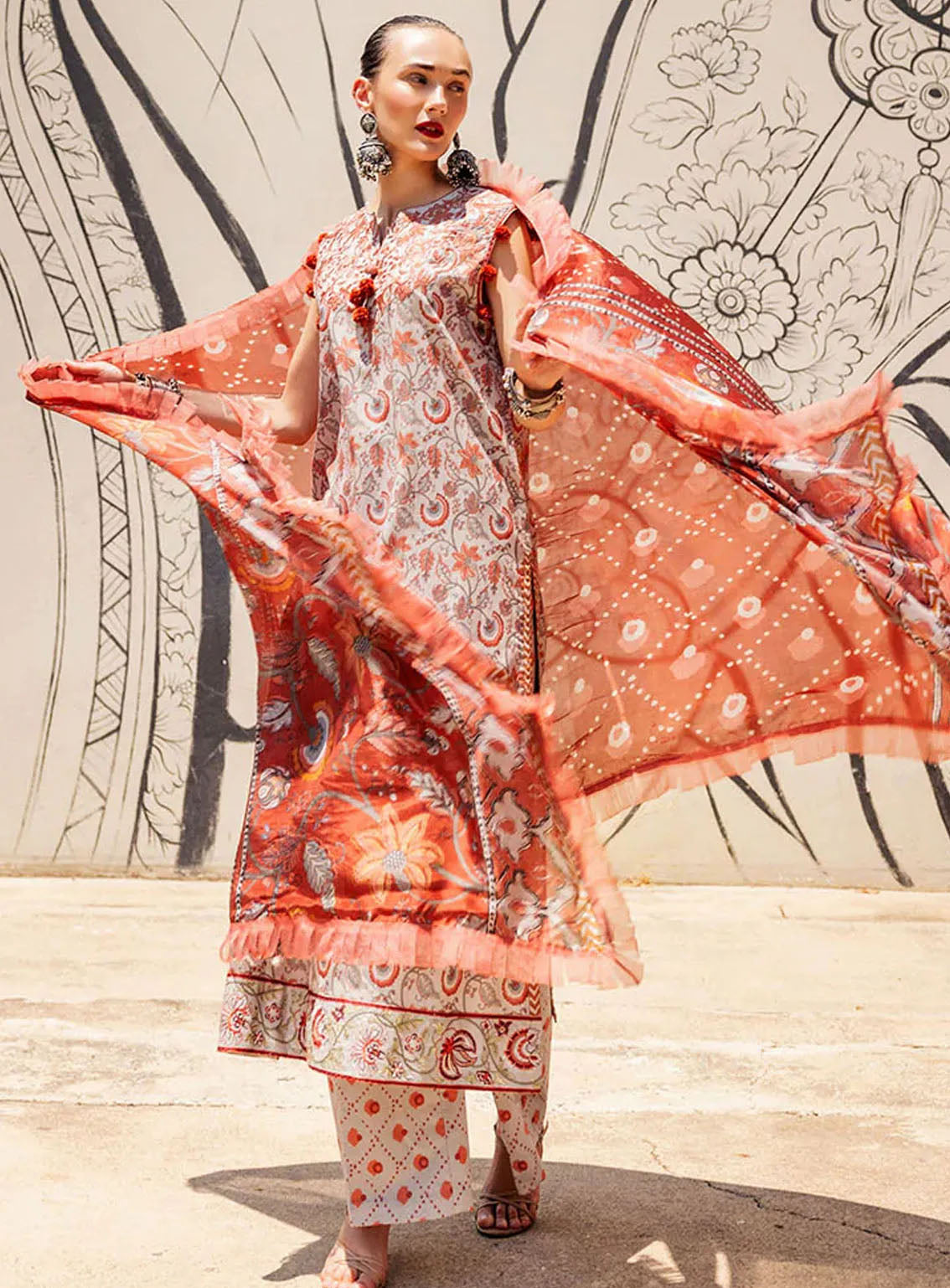 Taneez By Roheenaz Embroidered Lawn Suits Unstitched 3 Piece - RNZ24T RNB-03B YEKTA Taneez By Roheenaz Embroidered Lawn Suits Unstitched 3 Piece - RNZ24T RNB-03B YEKTA