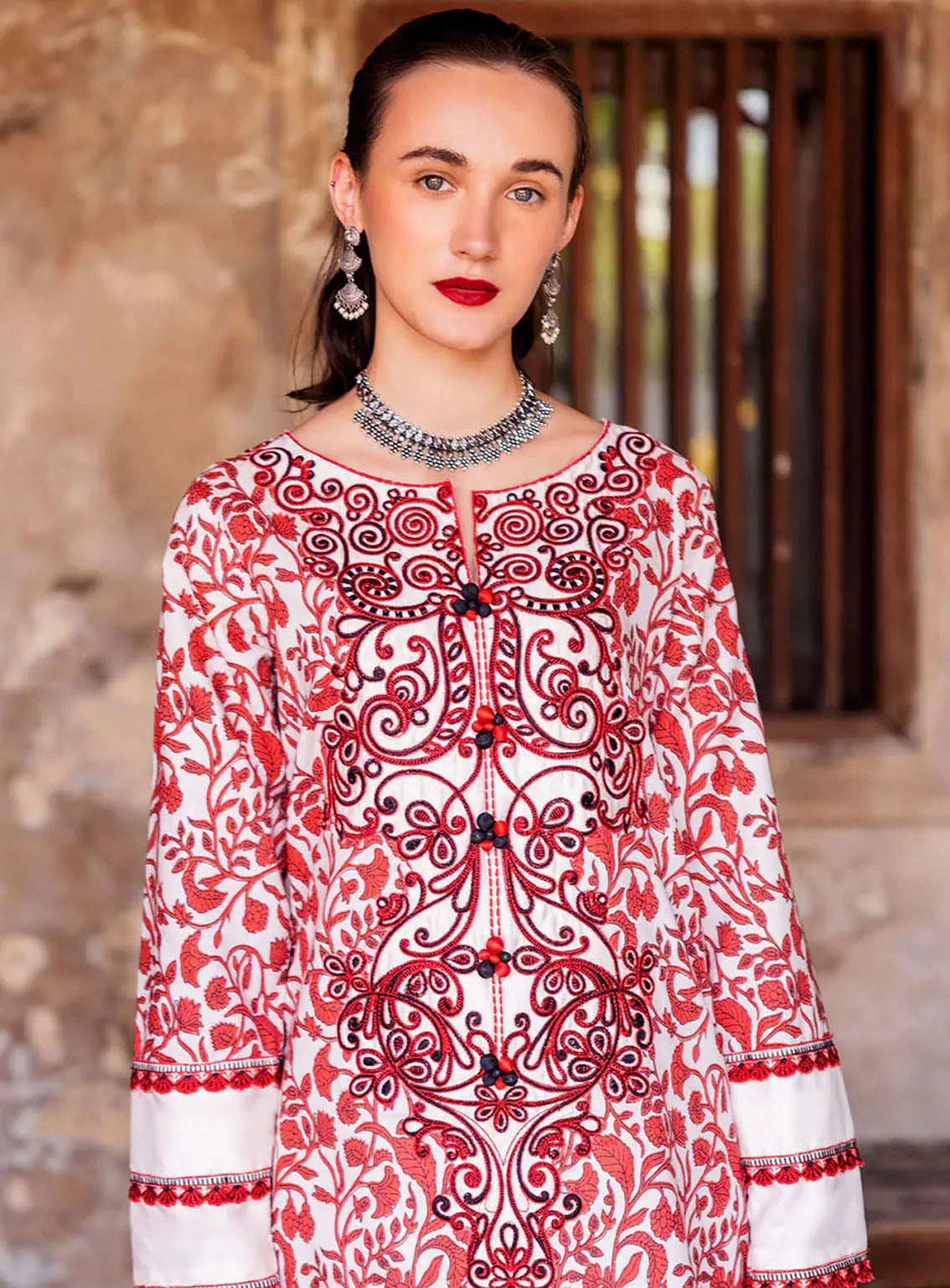 Taneez By Roheenaz Embroidered Lawn Suits Unstitched 3 Piece - RNZ24T RNB-04A KIMIA Taneez By Roheenaz Embroidered Lawn Suits Unstitched 3 Piece - RNZ24T RNB-04A KIMIA