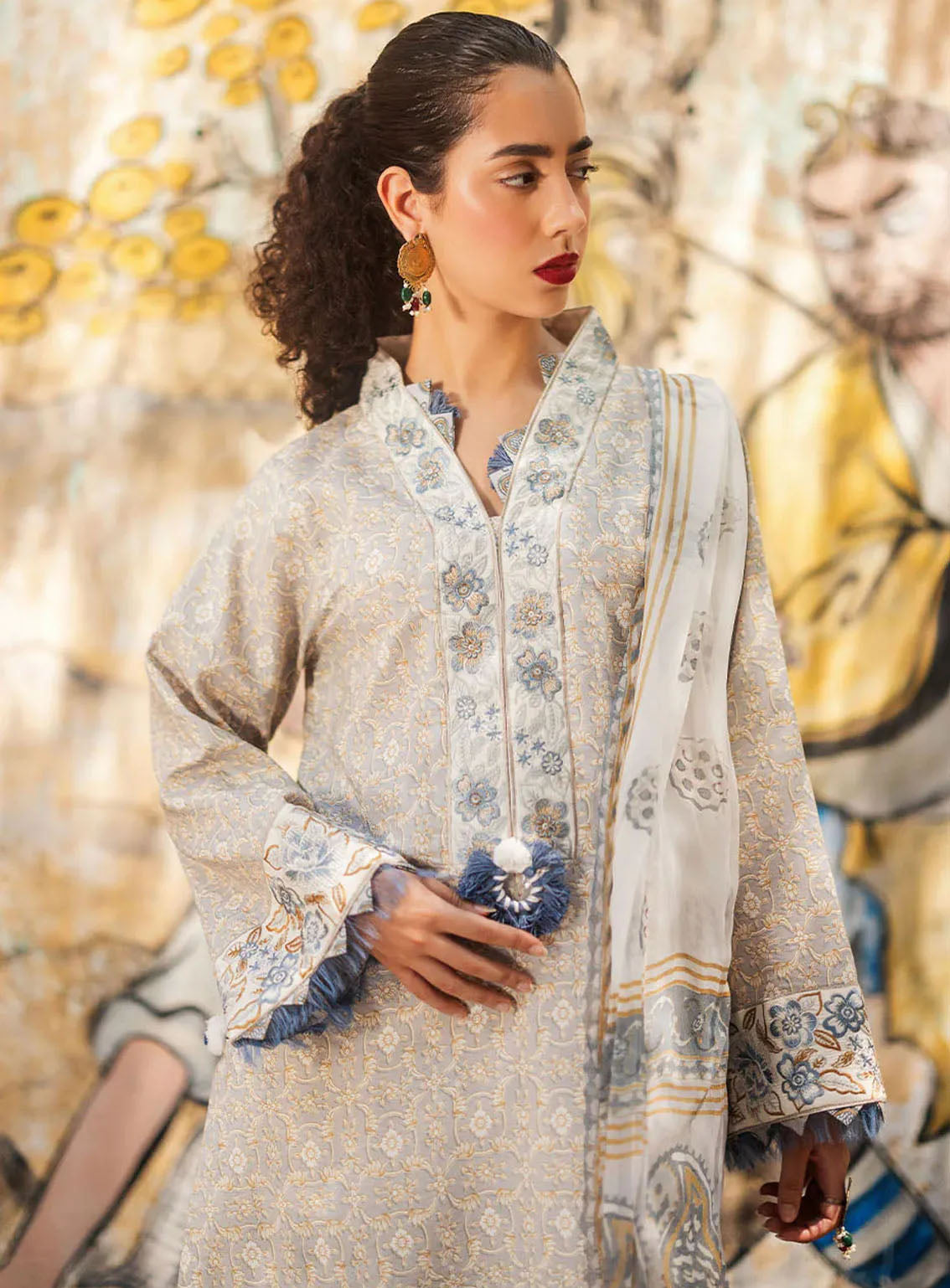 Taneez By Roheenaz Embroidered Lawn Suits Unstitched 3 Piece - RNZ24T RNB-06A MAHSA Taneez By Roheenaz Embroidered Lawn Suits Unstitched 3 Piece - RNZ24T RNB-06A MAHSA