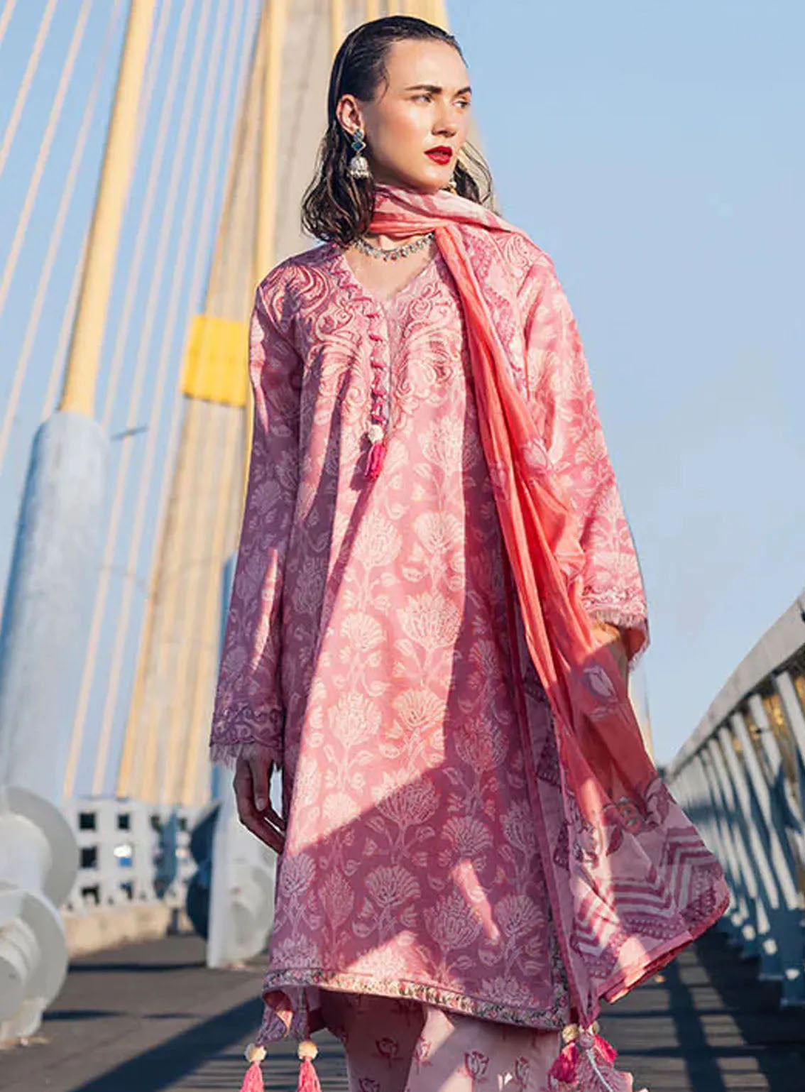 Taneez By Roheenaz Embroidered Lawn Suits Unstitched 3 Piece - RNZ24T RNB-07B VIDA Taneez By Roheenaz Embroidered Lawn Suits Unstitched 3 Piece - RNZ24T RNB-07B VIDA
