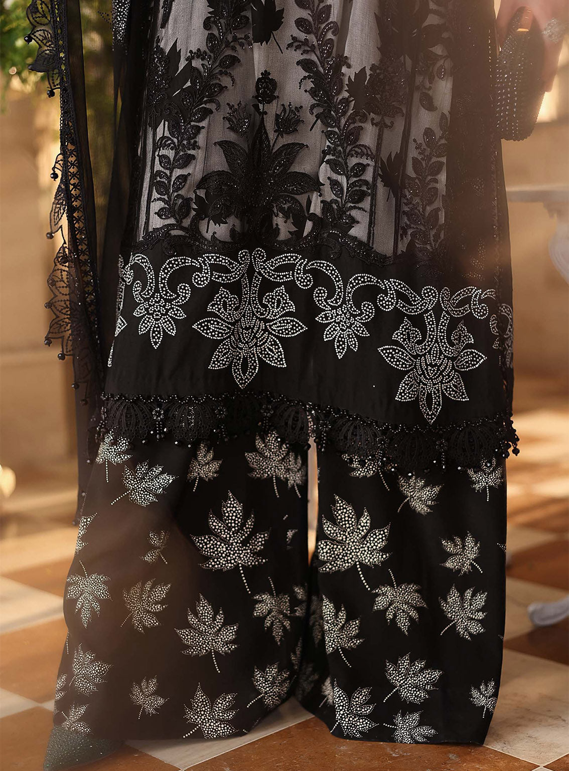 Tea Affair By Maria B Embroidered Chiffon 3 Piece Unstitched Suit MB26TAC D-101 Tea Affair By Maria B Embroidered Chiffon 3 Piece Unstitched Suit MB26TAC D-101