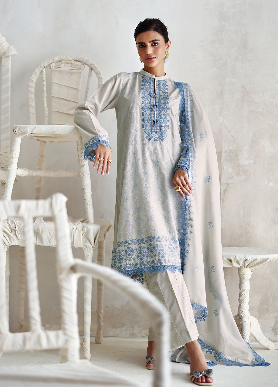The Luxe Chapter By Gul Ahmed Embroidered Lawn 3 Piece Unstitched Suit GA26TLC D-CL-62431 The Luxe Chapter By Gul Ahmed Embroidered Lawn 3 Piece Unstitched Suit GA26TLC D-CL-62431