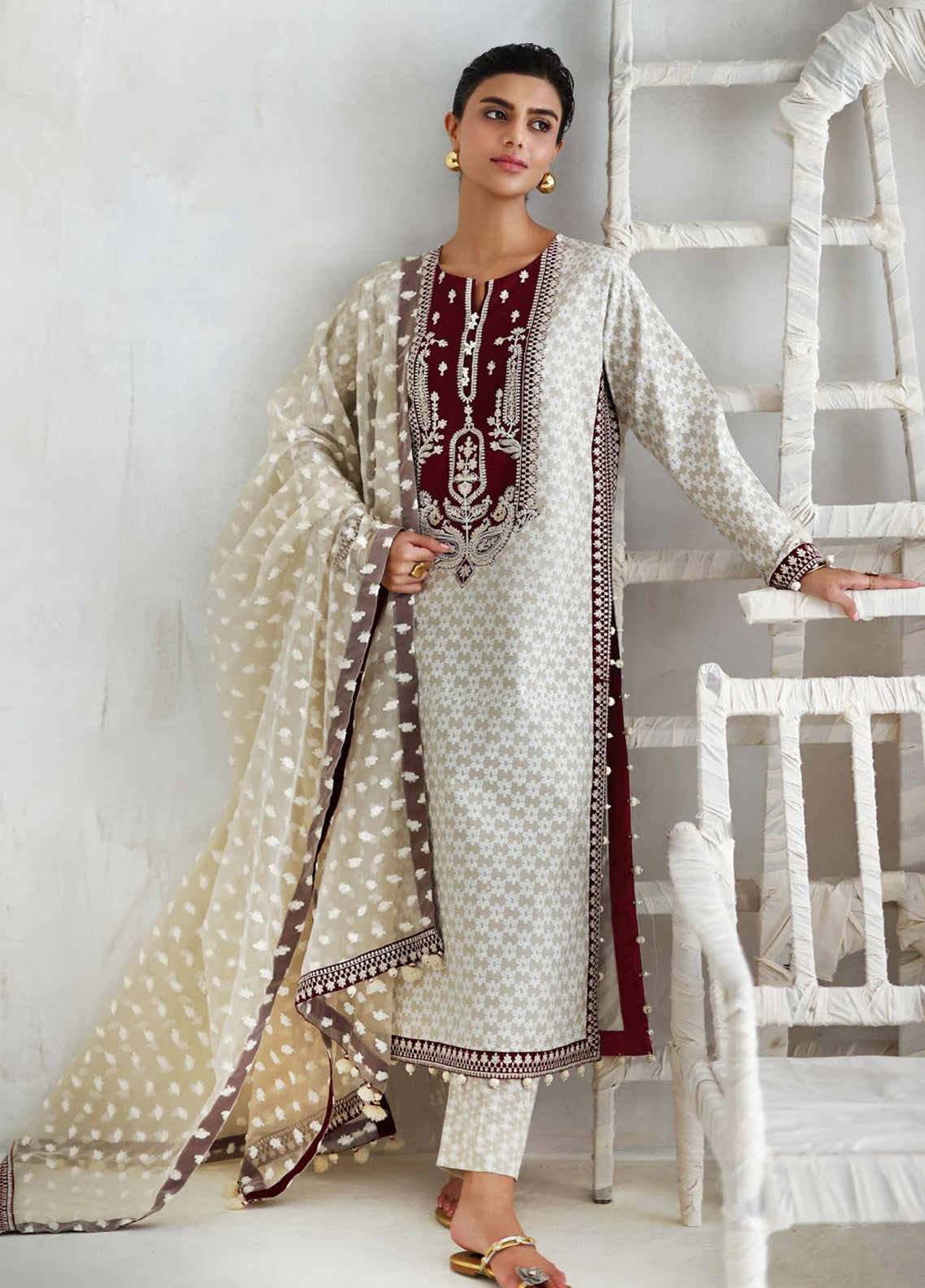 The Luxe Chapter By Gul Ahmed Embroidered Lawn 3 Piece Unstitched Suit GA26TLC D-SP-62014 The Luxe Chapter By Gul Ahmed Embroidered Lawn 3 Piece Unstitched Suit GA26TLC D-SP-62014