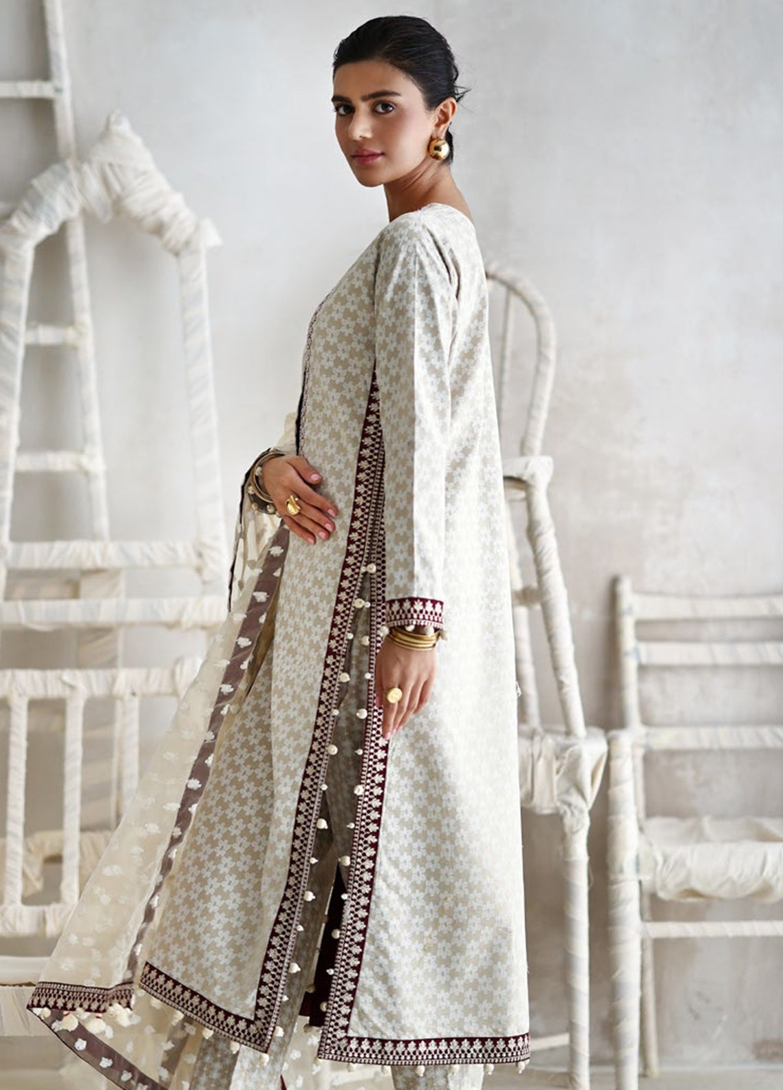 The Luxe Chapter By Gul Ahmed Embroidered Lawn 3 Piece Unstitched Suit GA26TLC D-SP-62014 The Luxe Chapter By Gul Ahmed Embroidered Lawn 3 Piece Unstitched Suit GA26TLC D-SP-62014