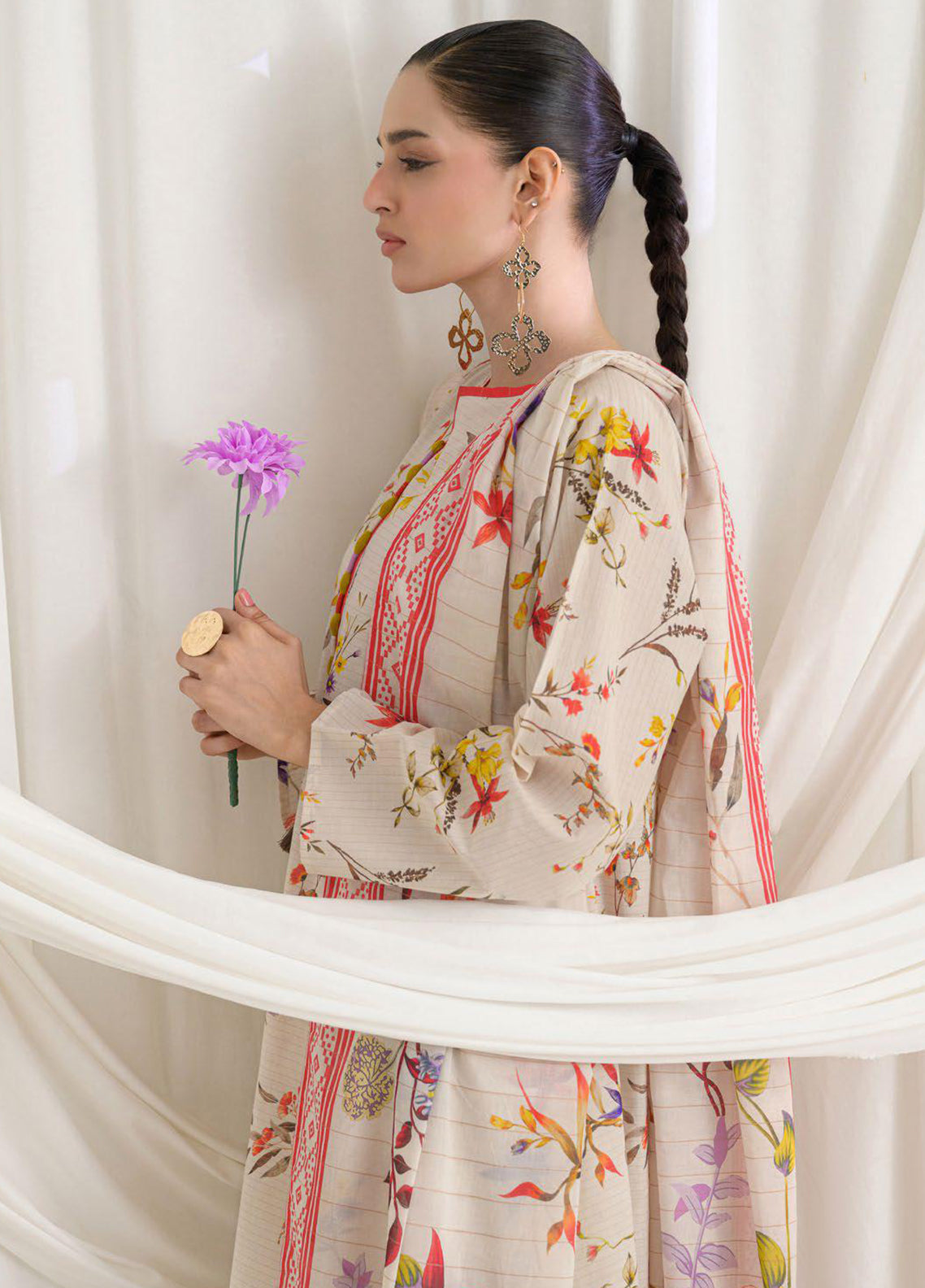 The Petal Diary By Gul Ahmed Printed Lawn 3 Piece Unstitched Suit GA26TPD D-GS-62004 The Petal Diary By Gul Ahmed Printed Lawn 3 Piece Unstitched Suit GA26TPD D-GS-62004