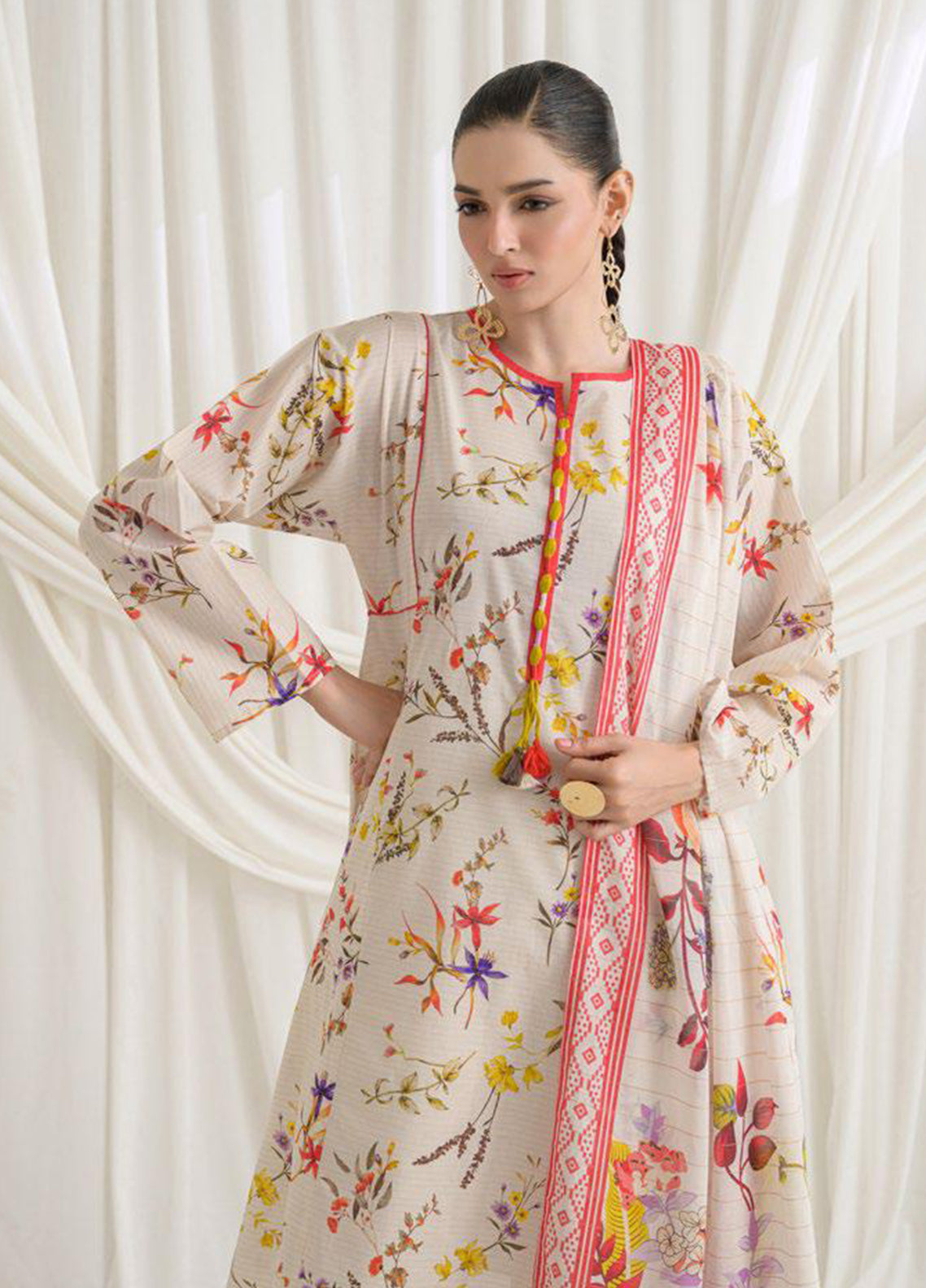 The Petal Diary By Gul Ahmed Printed Lawn 3 Piece Unstitched Suit GA26TPD D-GS-62004 The Petal Diary By Gul Ahmed Printed Lawn 3 Piece Unstitched Suit GA26TPD D-GS-62004