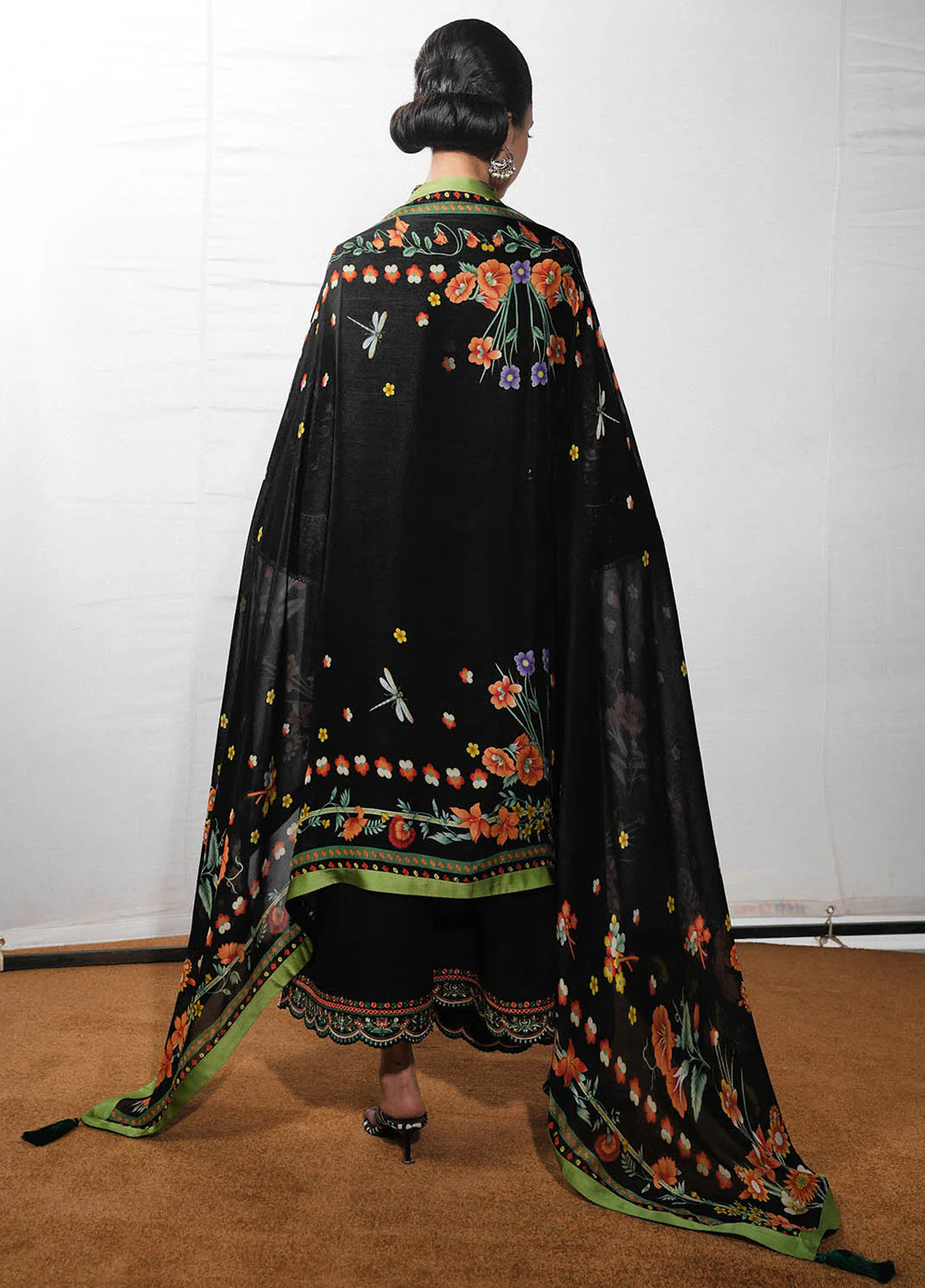 The Reserved View By Jugnu Embroidered Cotton 3 Piece Unstitched Suit JL26TRVE1 D-BAHRI The Reserved View By Jugnu Embroidered Cotton 3 Piece Unstitched Suit JL26TRVE1 D-BAHRI