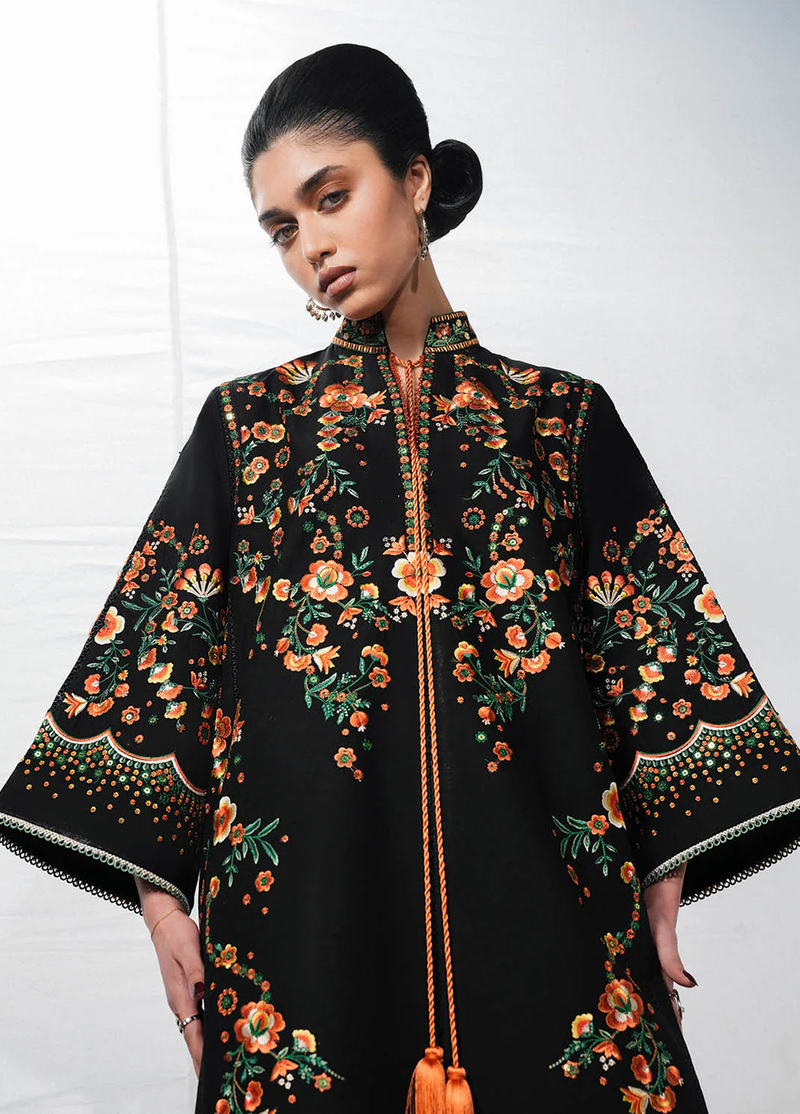 The Reserved View By Jugnu Embroidered Cotton 3 Piece Unstitched Suit JL26TRVE1 D-BAHRI The Reserved View By Jugnu Embroidered Cotton 3 Piece Unstitched Suit JL26TRVE1 D-BAHRI