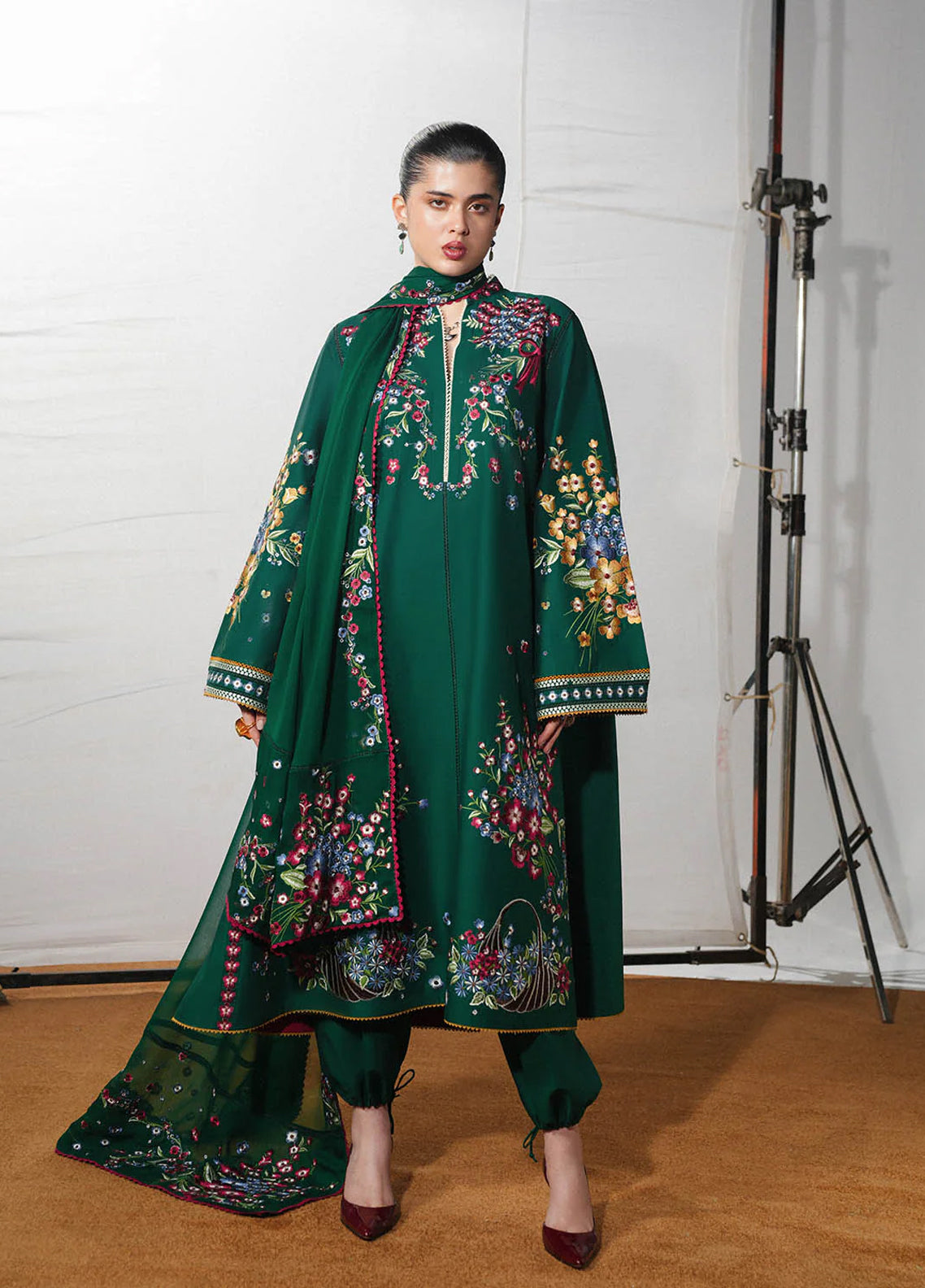 The Reserved View By Jugnu Embroidered Cotton 3 Piece Unstitched Suit JL26TRVE1 D-BEZAN The Reserved View By Jugnu Embroidered Cotton 3 Piece Unstitched Suit JL26TRVE1 D-BEZAN