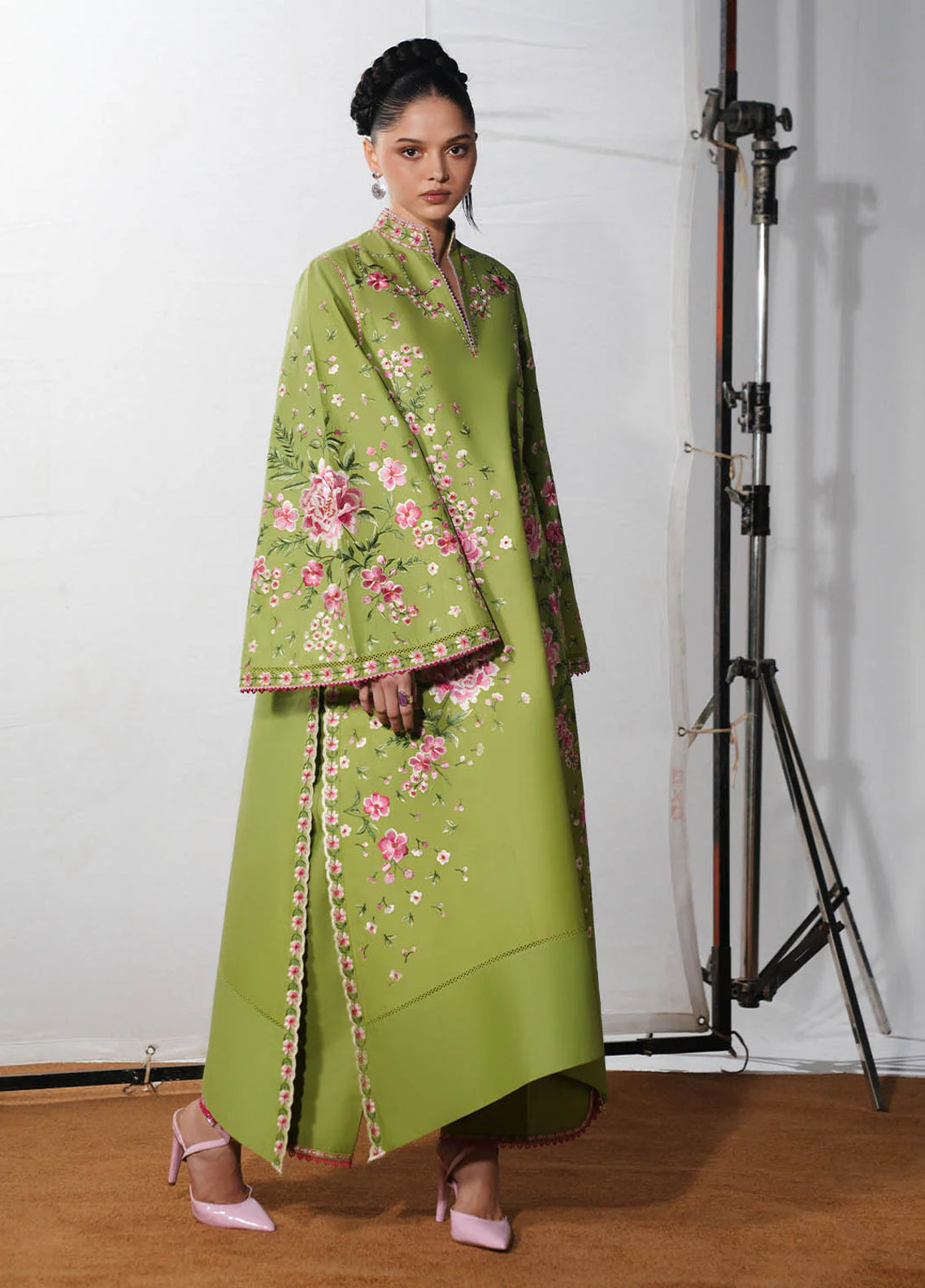 The Reserved View By Jugnu Embroidered Cotton 3 Piece Unstitched Suit JL26TRVE1 D-CHAMAN The Reserved View By Jugnu Embroidered Cotton 3 Piece Unstitched Suit JL26TRVE1 D-CHAMAN