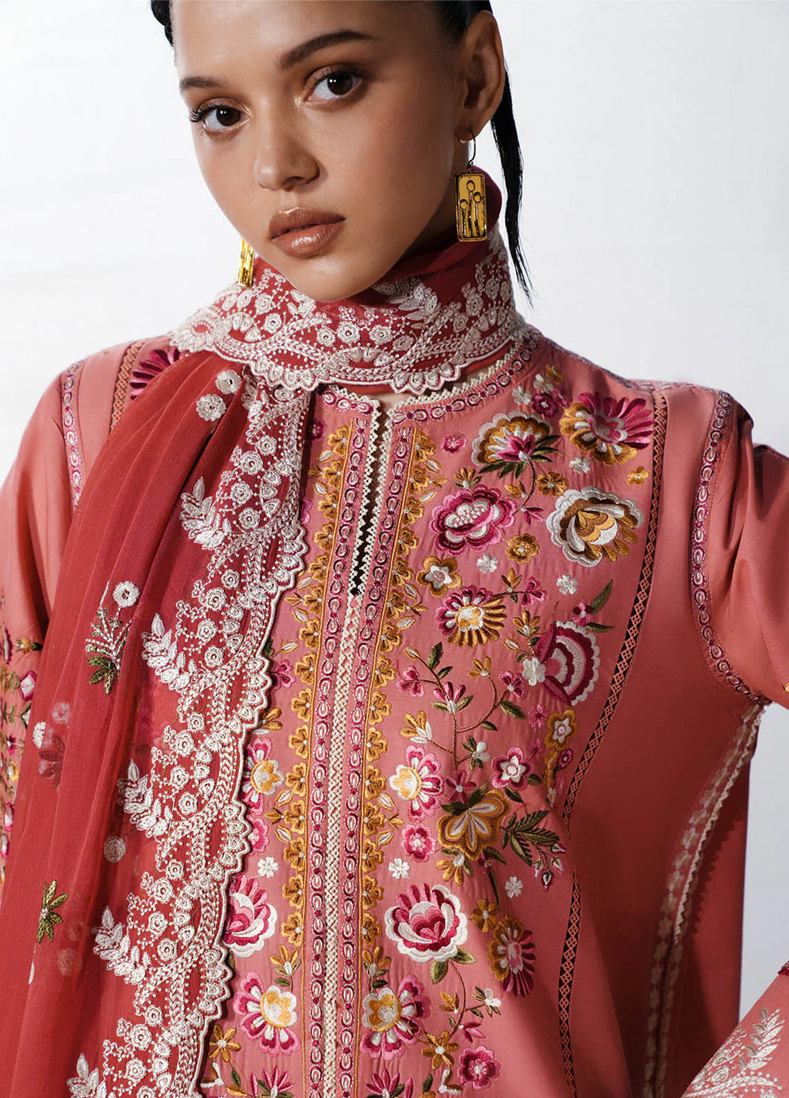 The Reserved View By Jugnu Embroidered Cotton 3 Piece Unstitched Suit JL26TRVE1 D-DINAZ The Reserved View By Jugnu Embroidered Cotton 3 Piece Unstitched Suit JL26TRVE1 D-DINAZ