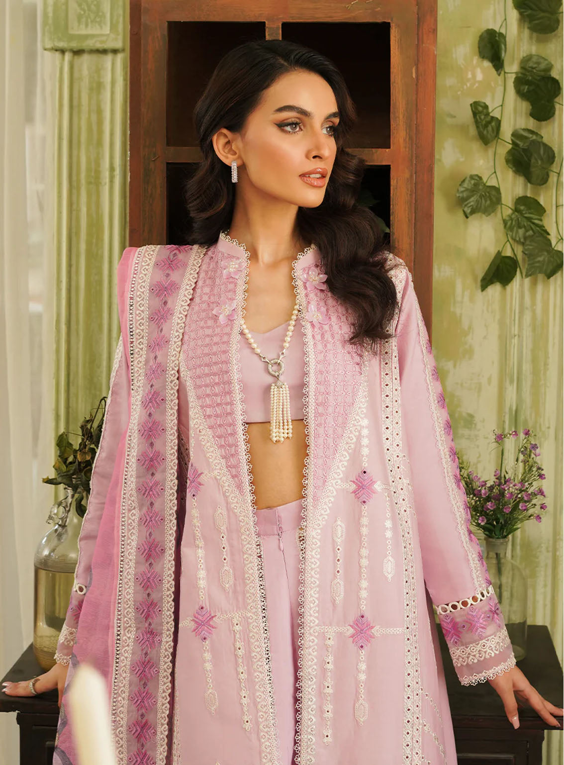 Tresor By Zarqash Embroidered Lawn Suits Unstitched 3 Piece - ZQ24TL ZQT-01 FAYE Tresor By Zarqash Embroidered Lawn Suits Unstitched 3 Piece - ZQ24TL ZQT-01 FAYE