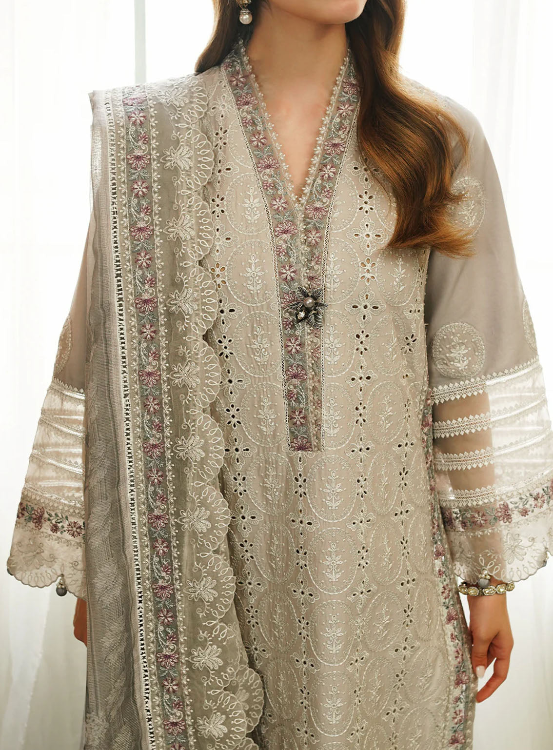 Tresor By Zarqash Embroidered Lawn Suits Unstitched 3 Piece - ZQ24TL ZQT-02 ROSEMARY Tresor By Zarqash Embroidered Lawn Suits Unstitched 3 Piece - ZQ24TL ZQT-02 ROSEMARY